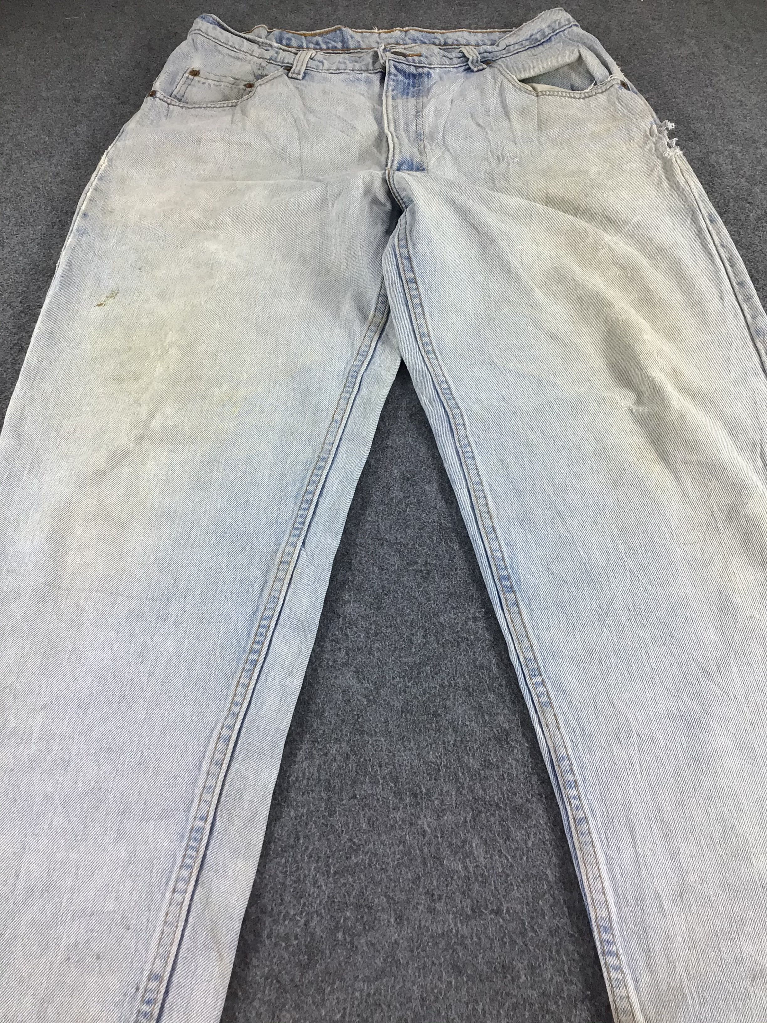 Levi's Vintage Levis 560 Jeans Dirty Light Wash Denim -J515 Size US 34 / EU 50 - 3 Thumbnail