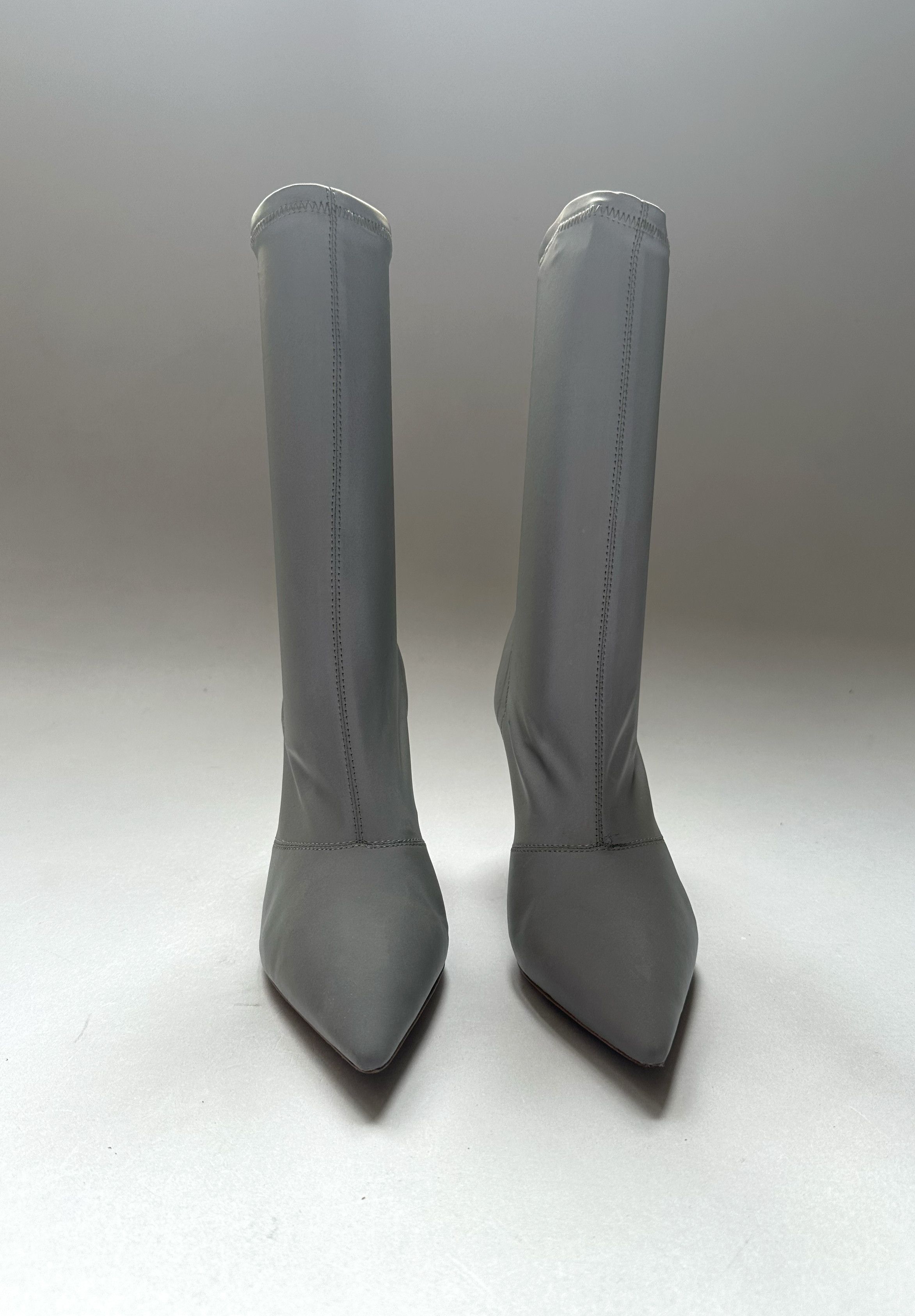 Yeezy ⚡️QUICK SALE⚡️Yeezy Season 6 Grey Ankle Boots Size US 5 / IT 35 - 2 Thumbnail