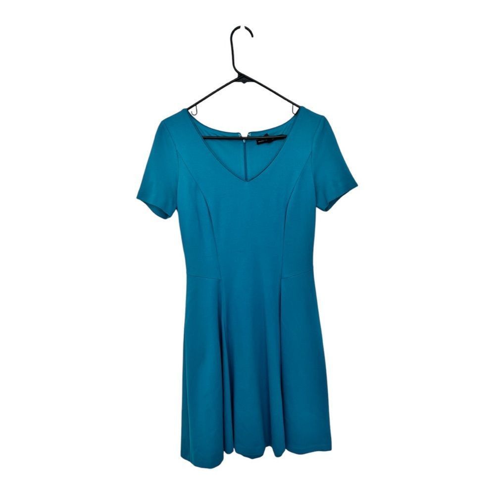 White House Black Market White House Black Market SZ S blue fit and flare dress Size S / US 4 / IT 40 - 2 Thumbnail