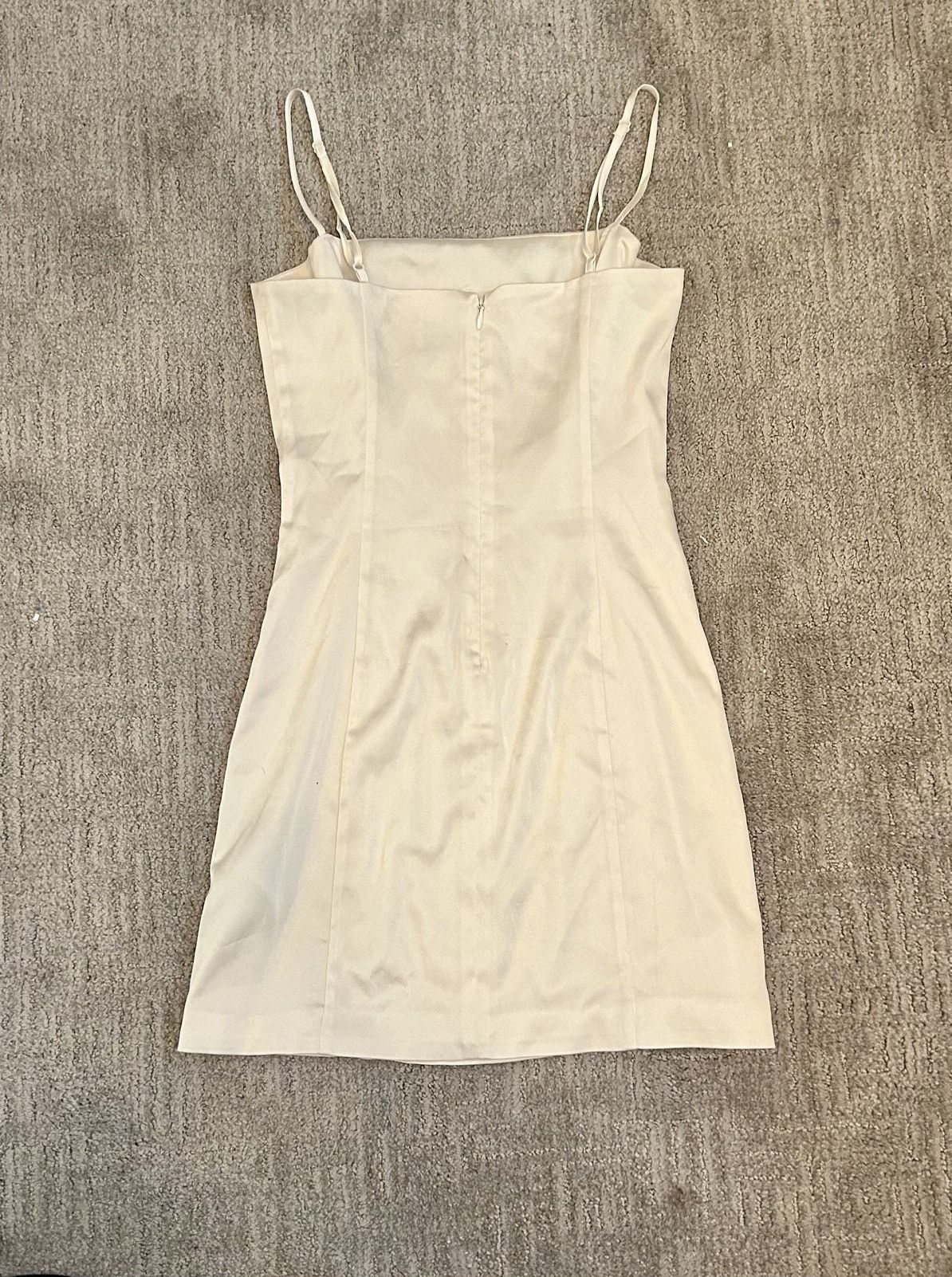 Aritzia Sunday Best plain white dress Size XS / US 0-2 / IT 36-38 - 3 Thumbnail