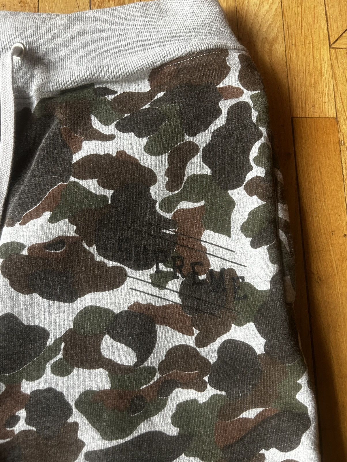 Supreme Supreme Duck Camo Sweatpants Size US 32 / EU 48 - 2 Thumbnail