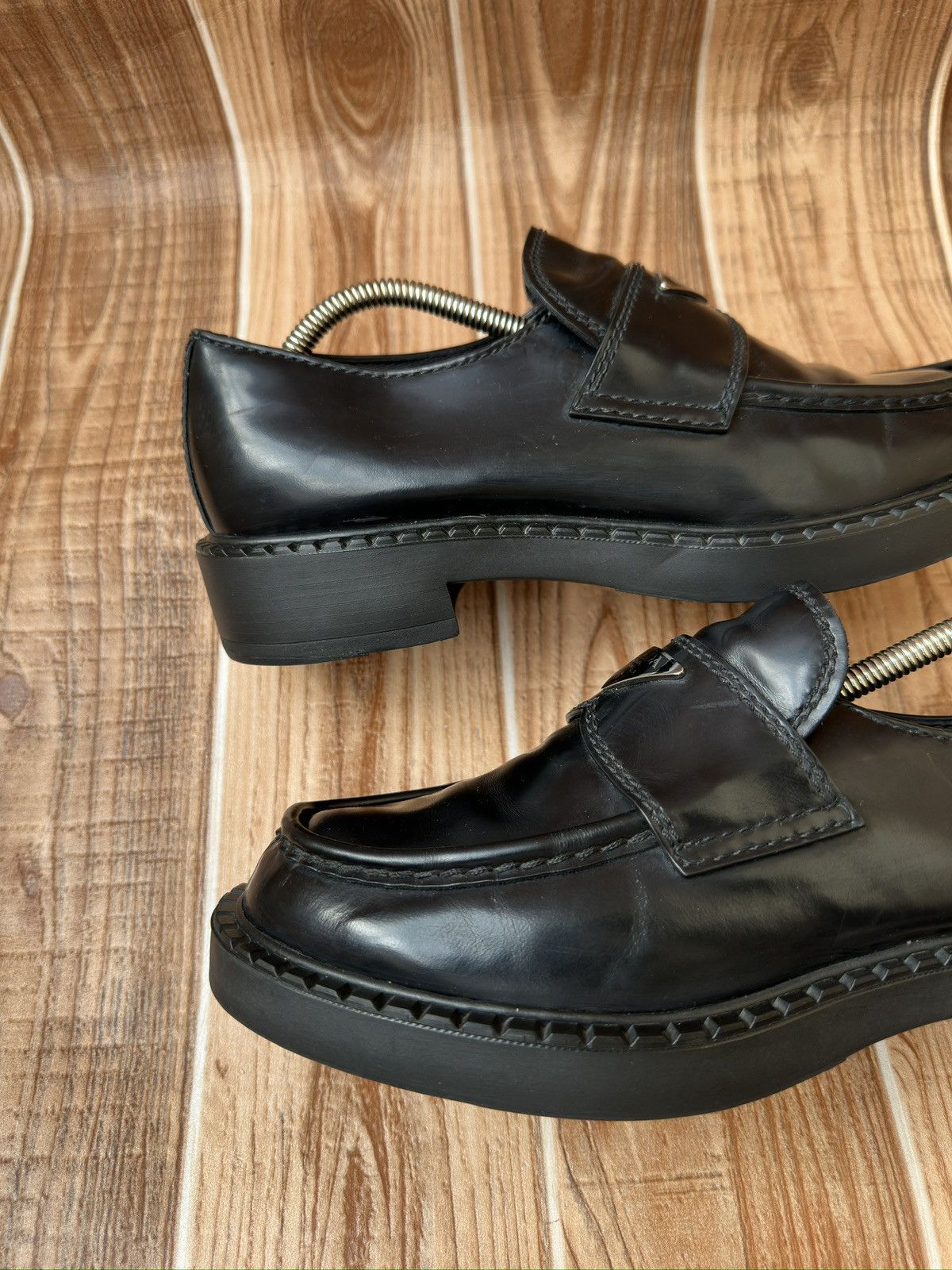 Prada Prada Brushed Leather Logo Loafers Size US 7.5 / EU 40-41 - 12 Thumbnail