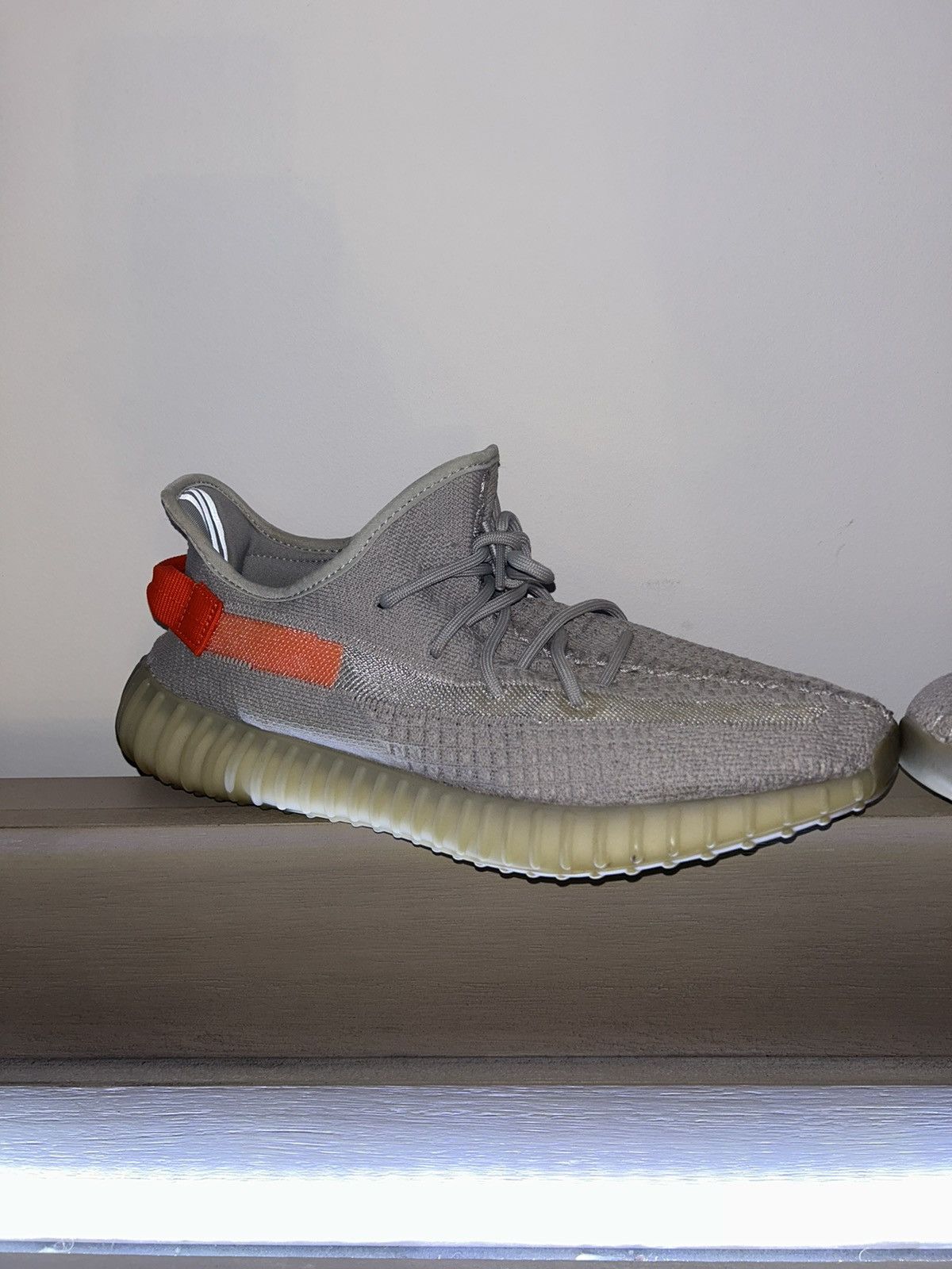 Adidas Adidas Yeezy Boost 350 V2 Tail Light Size 11.5 W/o Box Size US 11.5 / EU 44-45 - 4 Thumbnail