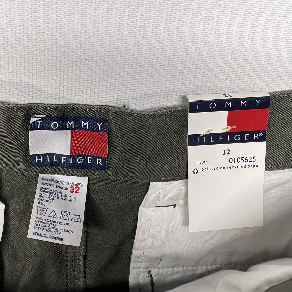 Tommy Hilfiger × Vintage VTG Tommy Hilfiger Shorts Green Chino Bermuda Olive Button Size US 32 / EU 48 - 6 Thumbnail
