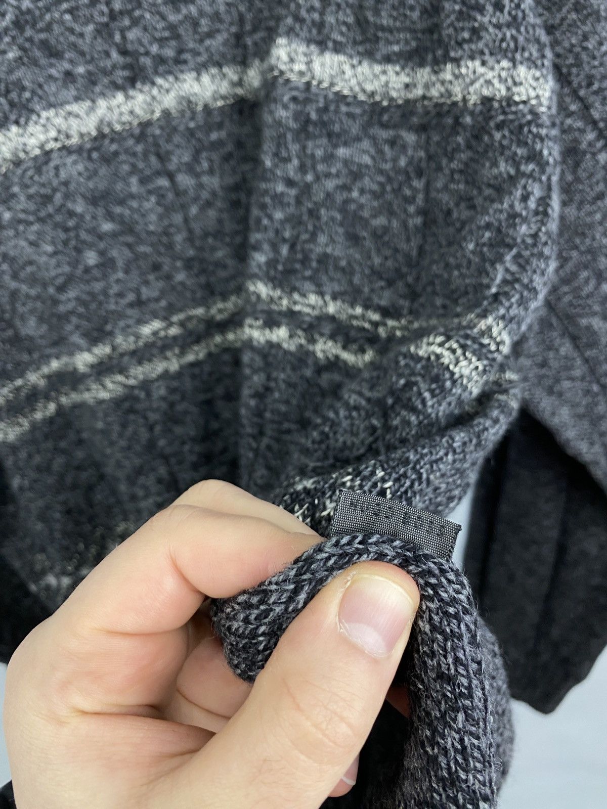 Hugo Boss 🇮🇹 Vintage 90s Hugo Boss Merinos Silk Knit Sweaters Archive Size US L / EU 52-54 / 3 - 8 Thumbnail