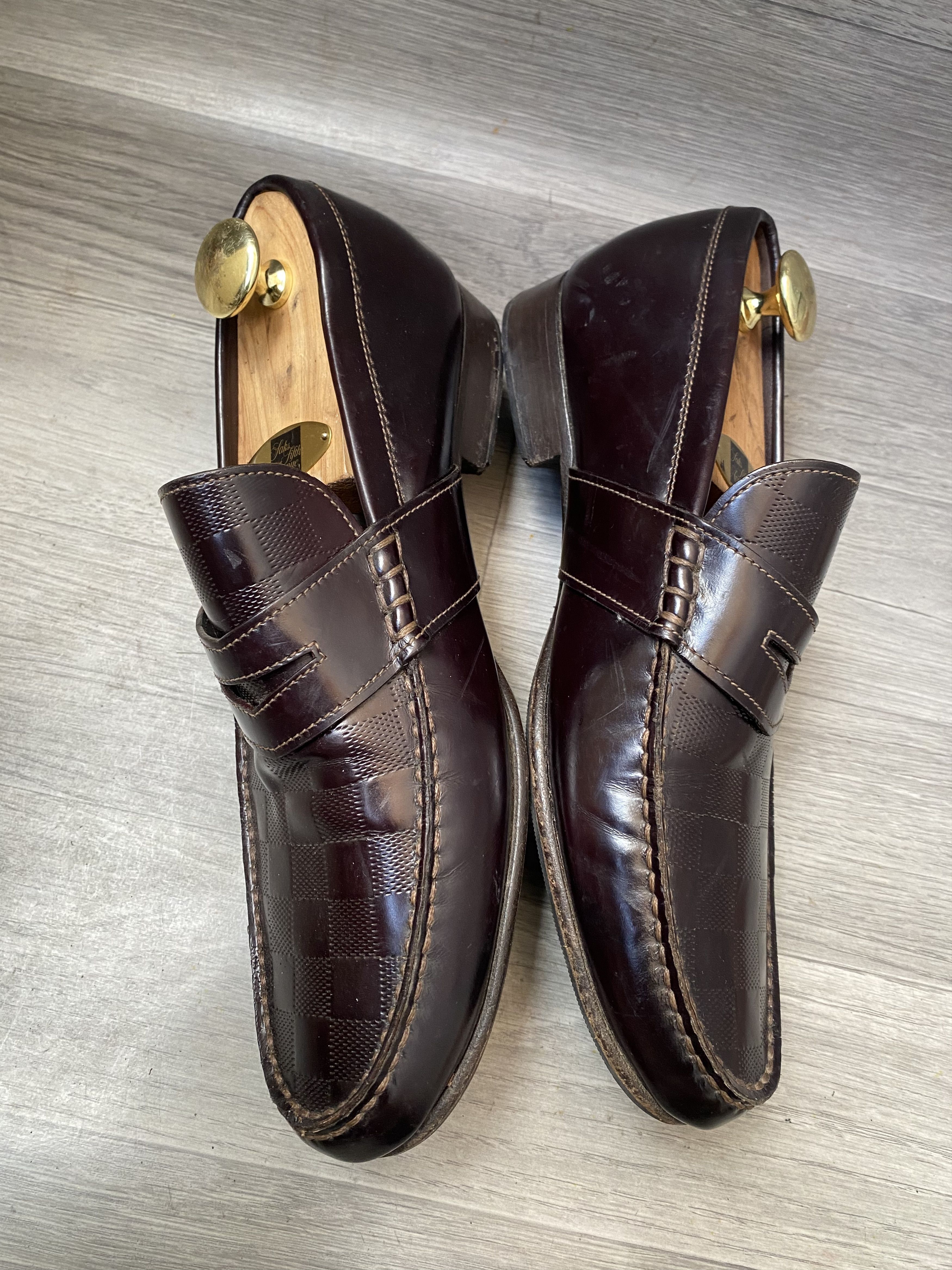 Louis Vuitton Louis Vuitton damier burgundy slip on penny loafer Size US 9.5 / EU 42-43 - 9 Thumbnail