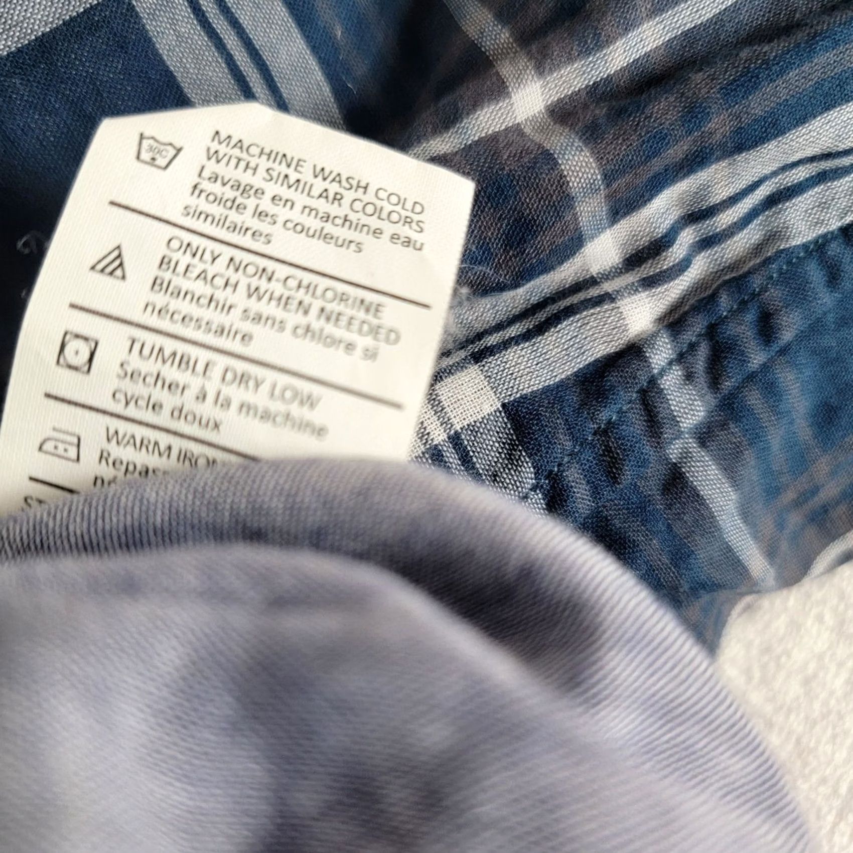 Vince Vince Mens Blue Plaid Long Sleeve Button-Up Shirt XL Casual Cotton Lightweight Shirt Mens Blue Plaid Long Sleeve Button-Up XL Cotton Lightweight Size US XL / EU 56 / 4 - 6 Thumbnail