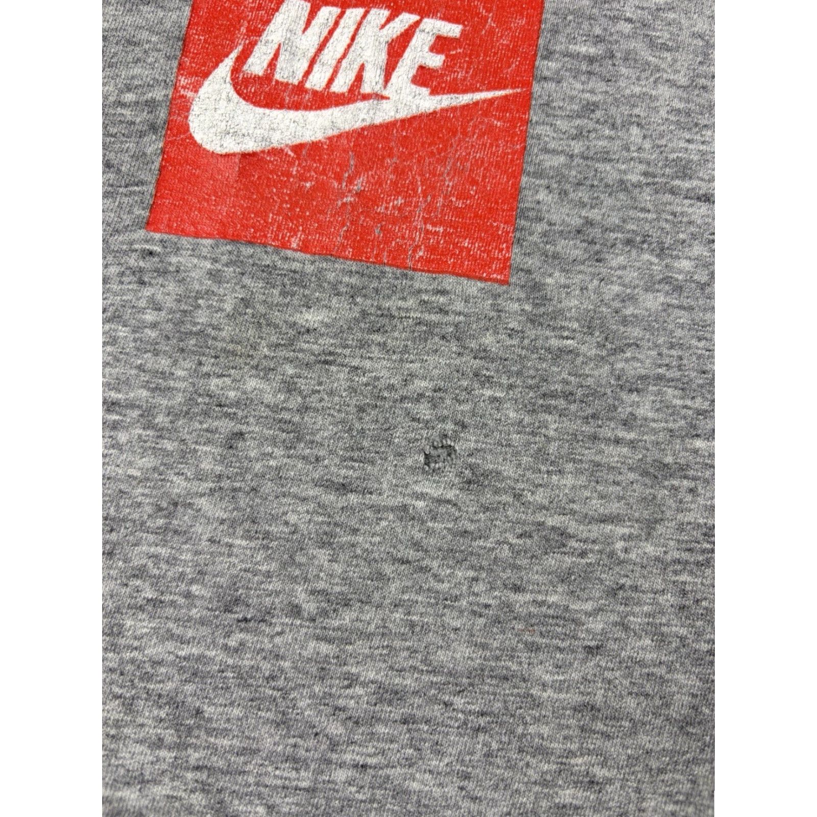 Nike VINTAGE Nike Gray Tag T Shirt XL Gray Swoosh Logo USA 80s Crew Neck Short Sleeve Men Cotton Logo USA 80s Nike Shirt XL Mens Size US XL / EU 56 / 4 - 7 Thumbnail