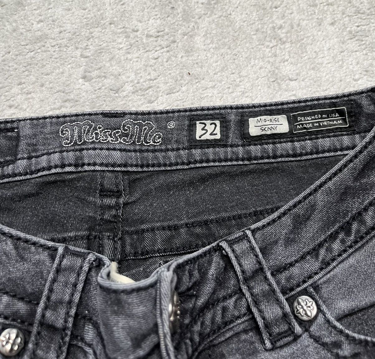 Miss Me Vintage Grey Mini Denim Skirt Basic Miss Me Low Rise Hip Size 31" - 6 Thumbnail