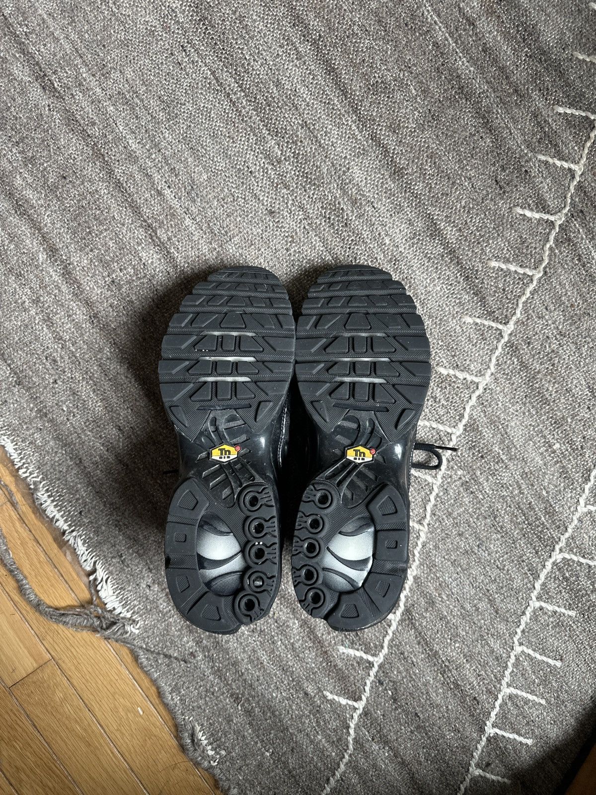 Nike Nike AirMax Plus Size US 11 / EU 44 - 6 Thumbnail