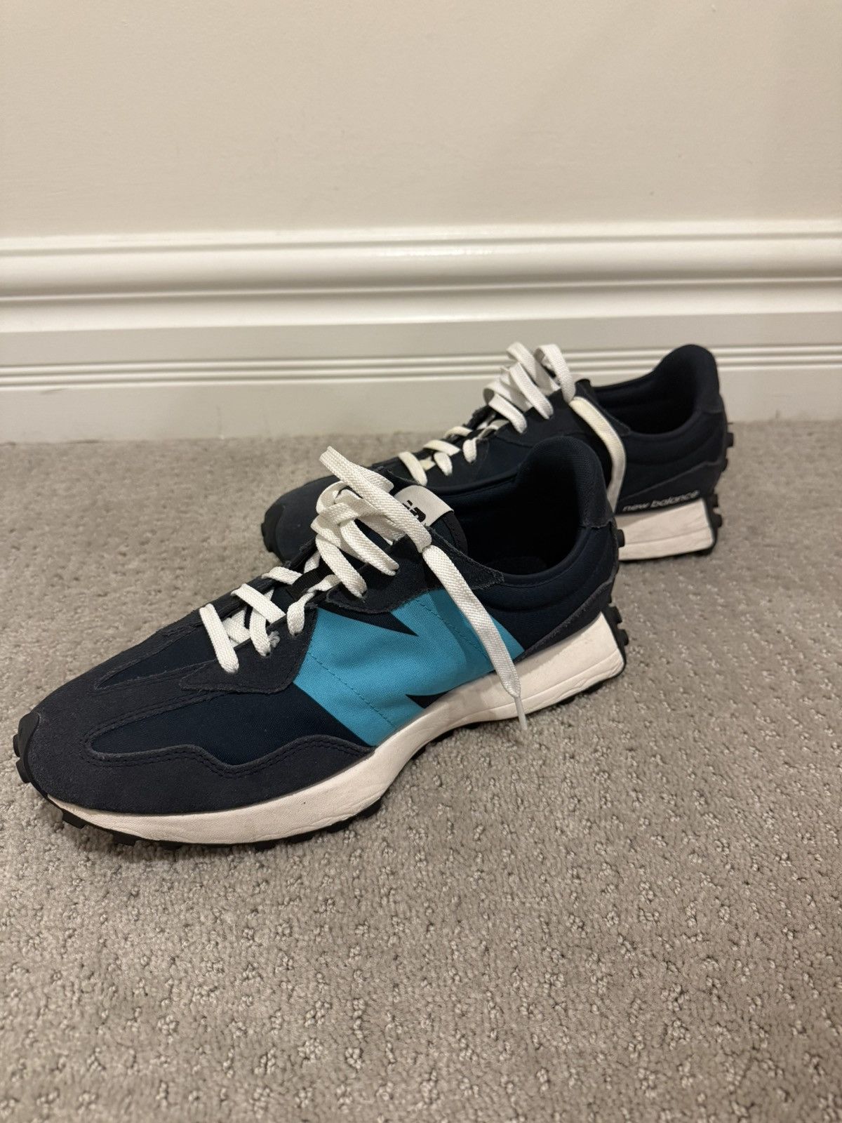 New Balance New Balance 327 Navy Size 10 Size US 10 / EU 43 - 2 Thumbnail
