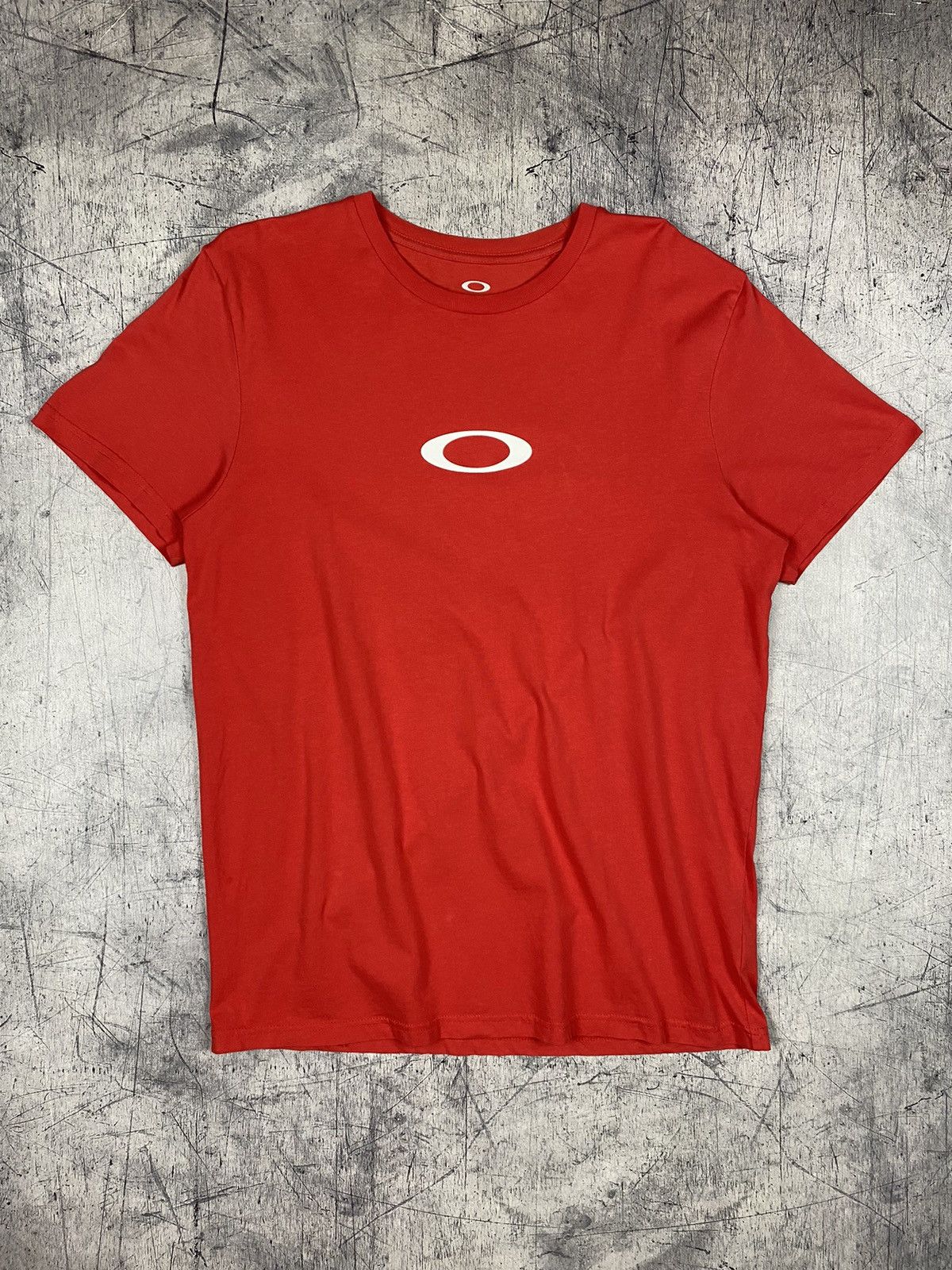 Oakley Oakley Center Logo Tee T Shirt Size US XL / EU 56 / 4 - 2 Thumbnail