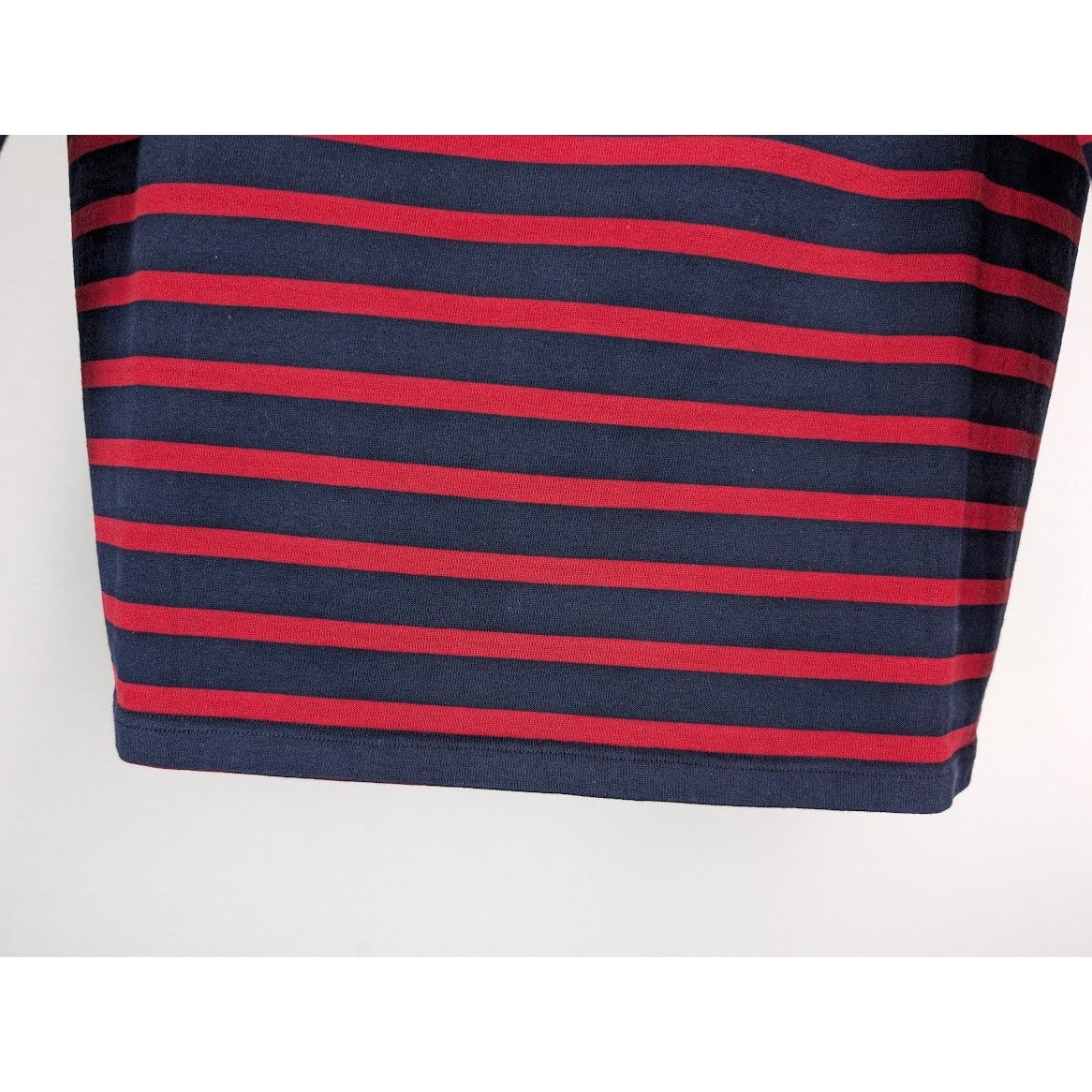 Alexander McQueen o1rshd1 Stripe Long Sleeve Velvet Skull Logo T-Shirt Size US S / EU 44-46 / 1 - 8 Thumbnail