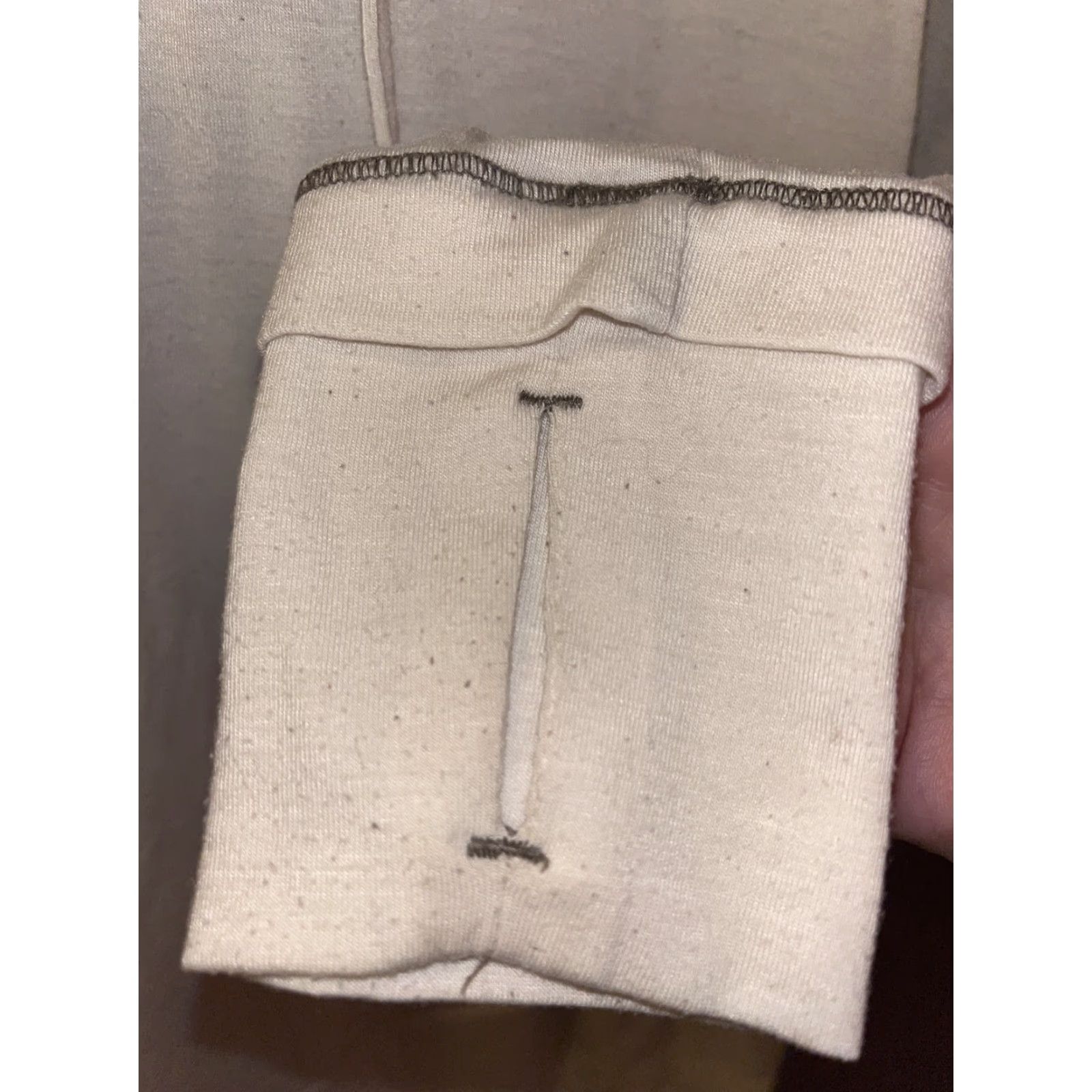 The North Face North Face Hoodie Shirt White Ladies Size Small W/Thumb Holes Active Wear Size S / US 4 / IT 40 - 4 Thumbnail