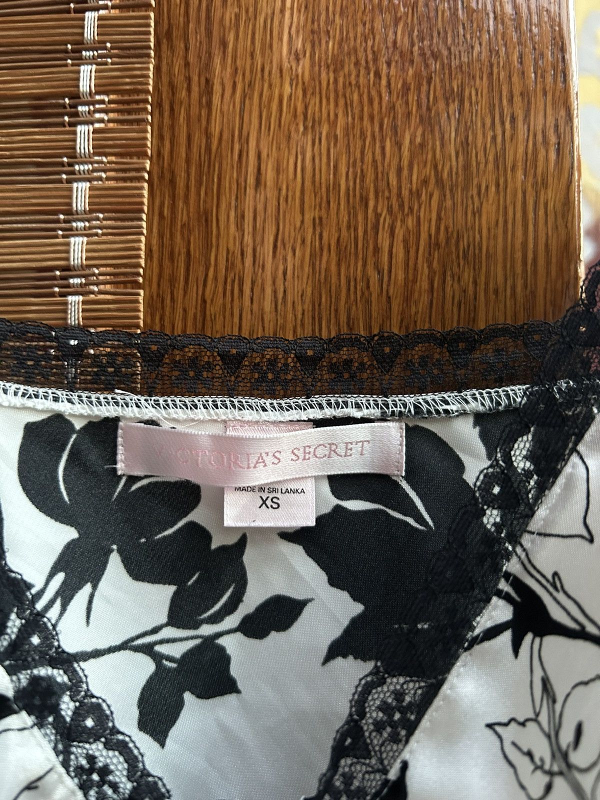 Victoria's Secret Vintage Y2K Victoria Secret Babydoll Front Tie Lace Top Size XS / US 0-2 / IT 36-38 - 4 Thumbnail