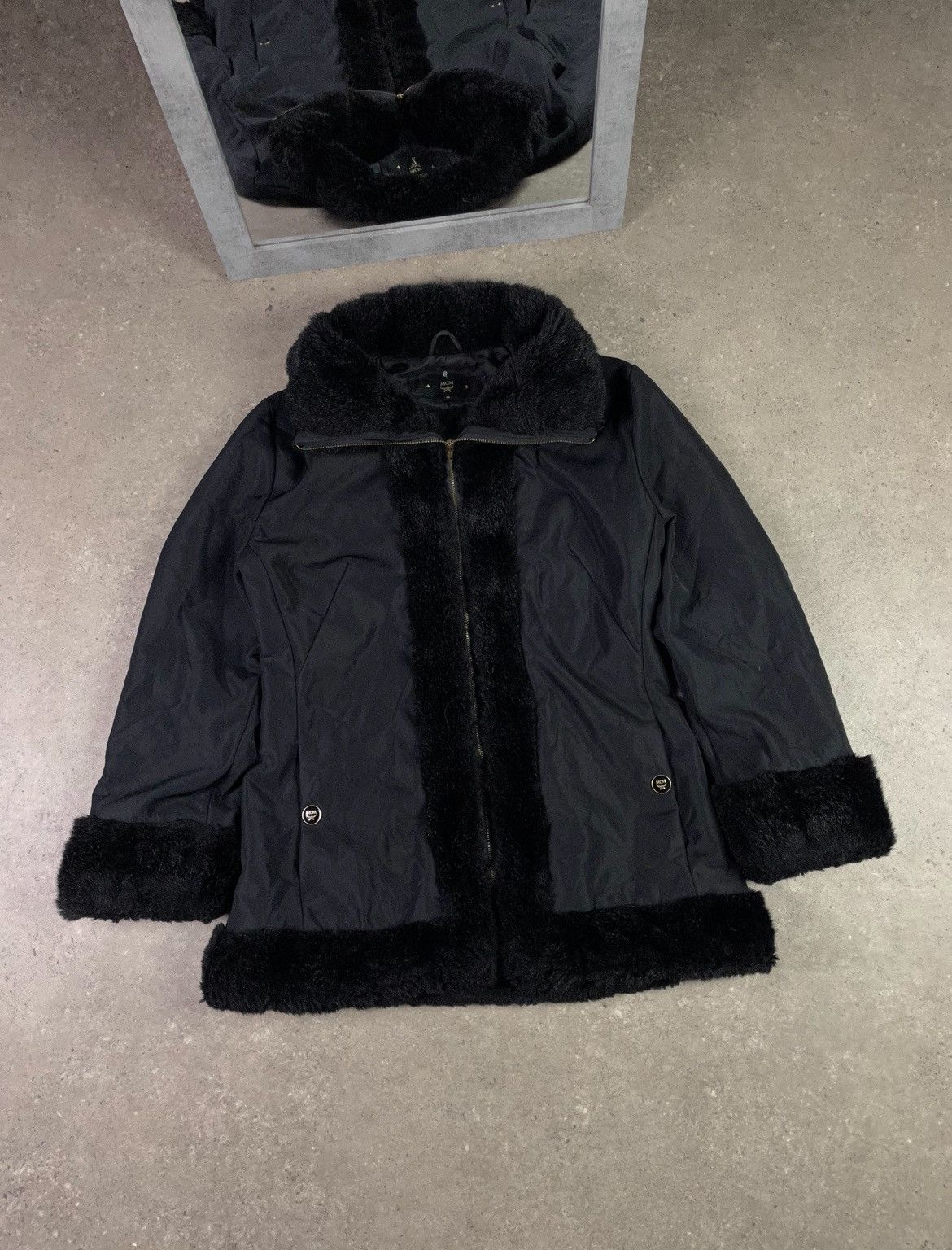MCM × Vintage Vintage Y2K MCM Faux Fur Element Jacket Coat Size M / US 6-8 / IT 42-44 - 1 Thumbnail