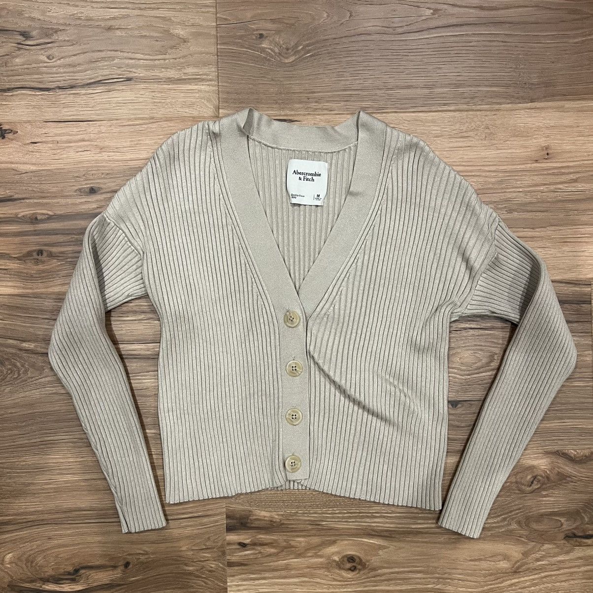 Abercrombie & Fitch Abercrombie & Fitch Cropped Ribbed Medium Beige Cardigan Size M / US 6-8 / IT 42-44 - 1 Thumbnail