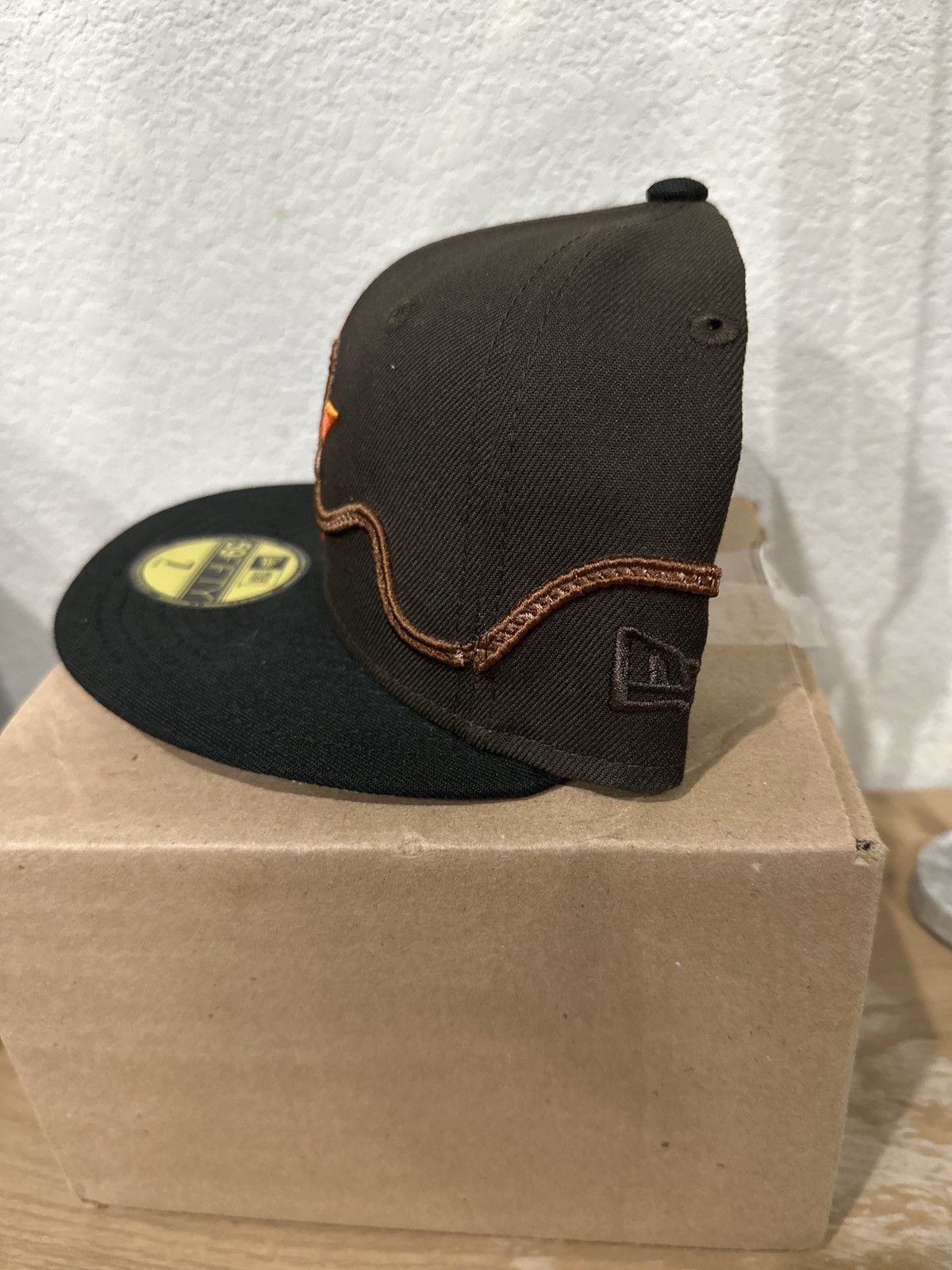 New Era HOUSTON ASTROS X HAT CLUB AMUSEMENT PARK ROPE RODEO BROWN Size ONE SIZE - 2 Thumbnail