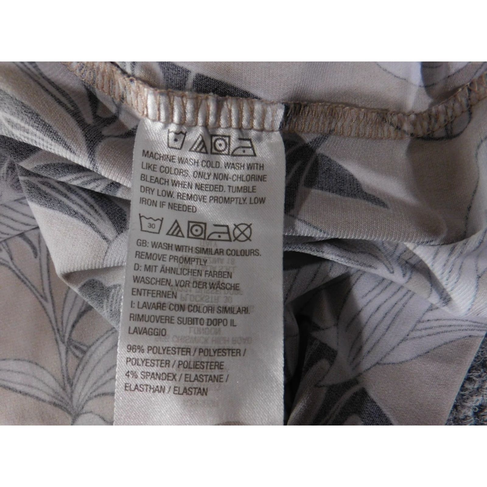 Vintage Susan Graver Blouse Womens 2X Tan Floral Short Sleeve Top Pullover Stretch Size XXL / US 16-18 / IT 52-54 - 7 Thumbnail