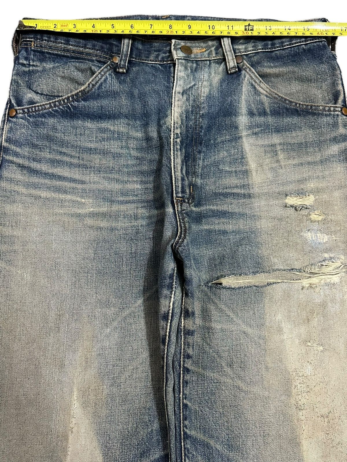 Wrangler Vintage 90s Wrangler Faded Bleached Distressed Baggy Jeans Size US 32 / EU 48 - 11 Thumbnail