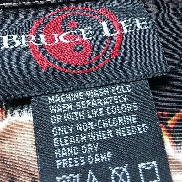 Vintage Vintage Y2K Bruce Lee Enter The Dragon Button Shirt Size US L / EU 52-54 / 3 - 5 Thumbnail