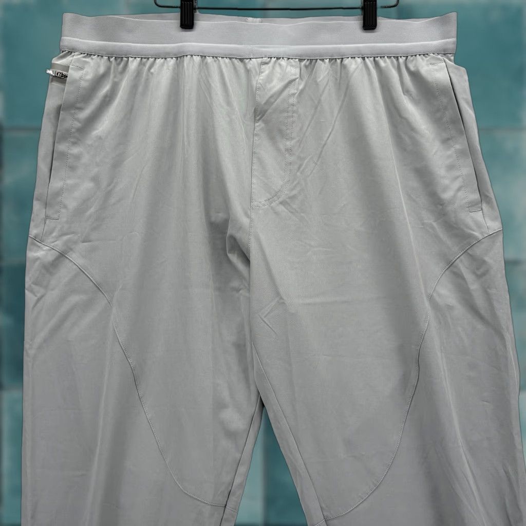 Vintage DRUIDS Luxe Golf Jogger Pants Mens 40x29 Gray Stretch Tapered Cuffed Athletic Size US 40 / EU 56 - 1 Thumbnail