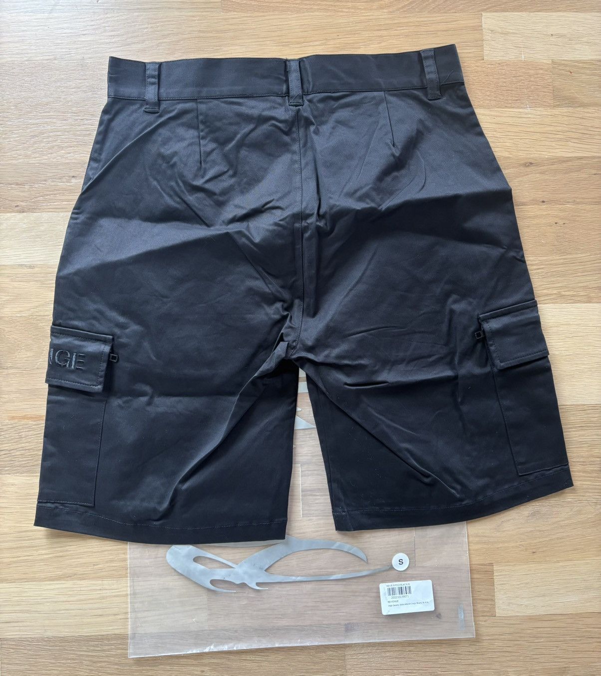 Revenge Revenge High Density Embroidered Cargo Shorts Size Small Size US 30 / EU 46 - 2 Thumbnail