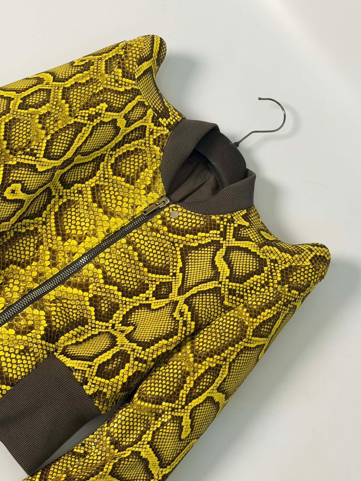 Rick Owens SS23 Rick Owens Python Leather Bomber Jacket in Lemon Yellow Size S / US 4 / IT 40 - 7 Thumbnail