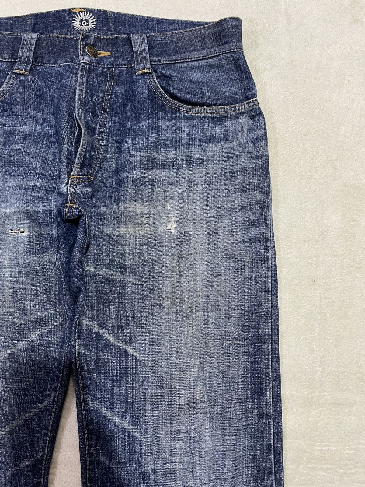 Japanese Brand Vintage Epoca Uomo Boot Cut Distress Mudwash Denim Jeans Size US 34 / EU 50 - 4 Thumbnail
