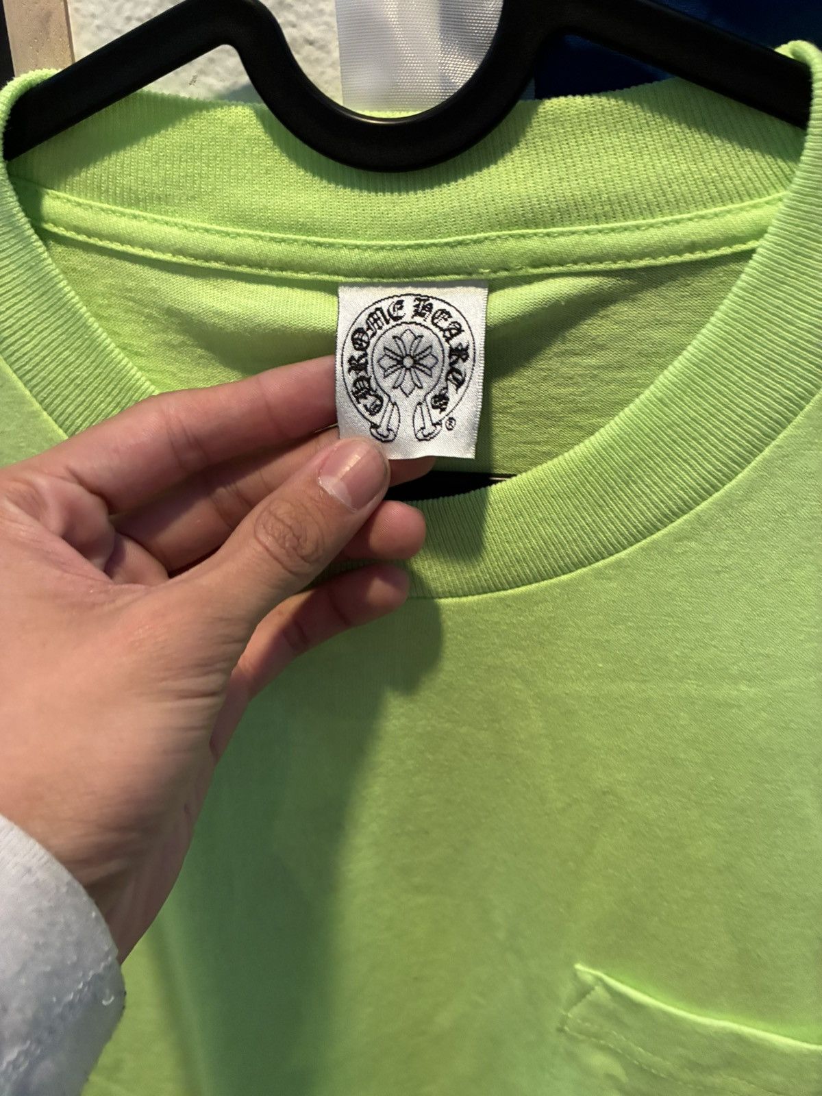 Chrome Hearts Chrome Hearts 90s Neon STAFF Scroll Shirt Size US L / EU 52-54 / 3 - 5 Thumbnail