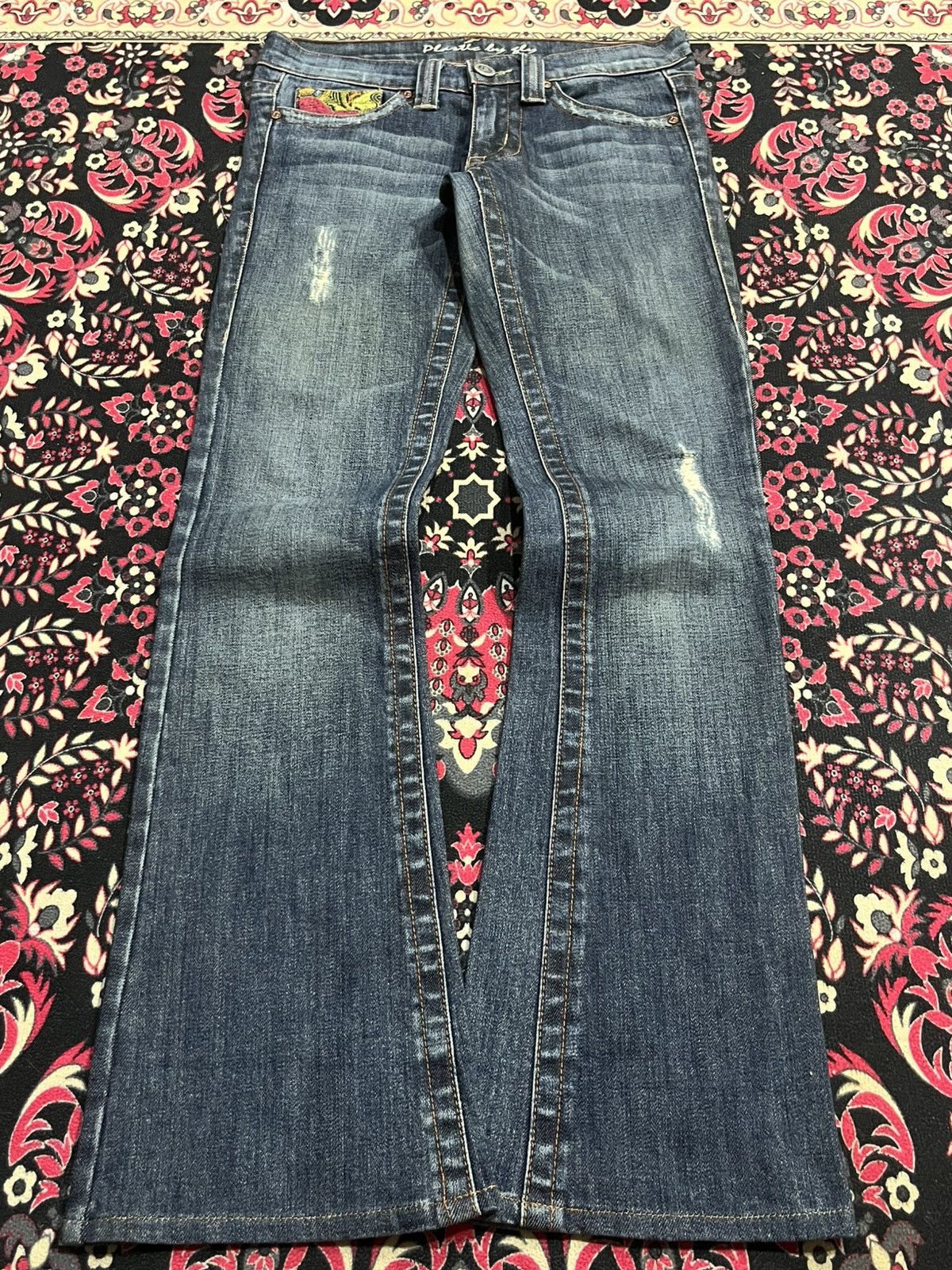 If Six Was Nine ⚡️Flare⚡️Plastic By Gly Floral Embroidered Pocket Blue Jeans Size 29" - 1 Thumbnail