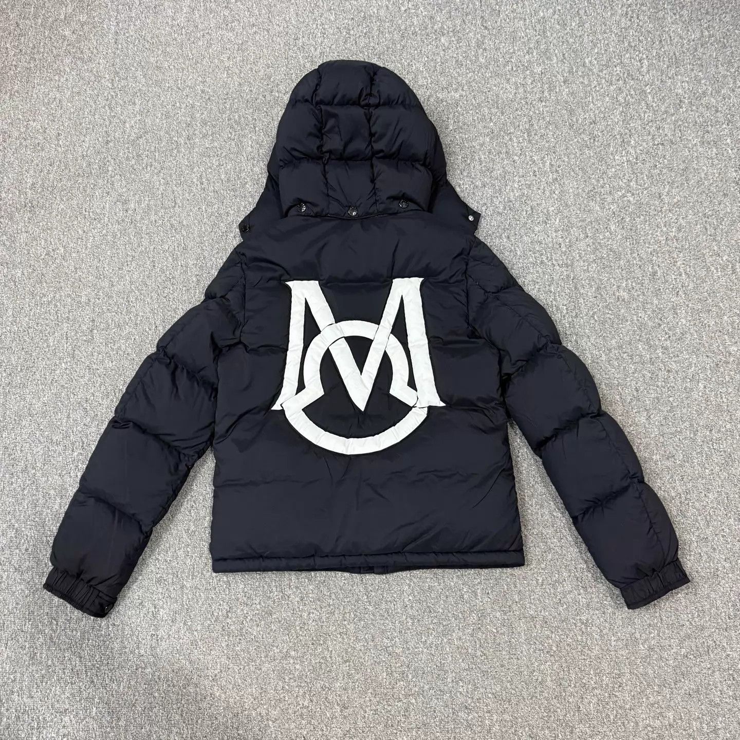 Moncler Moncler Black Kids Down Jacket 14A 99 New Size XS / US 0-2 / IT 36-38 - 2 Thumbnail