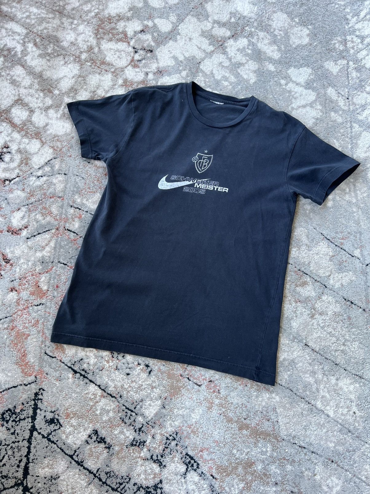 Nike Nike Vintage FC Basel Tee Size US M / EU 48-50 / 2 - 1 Thumbnail