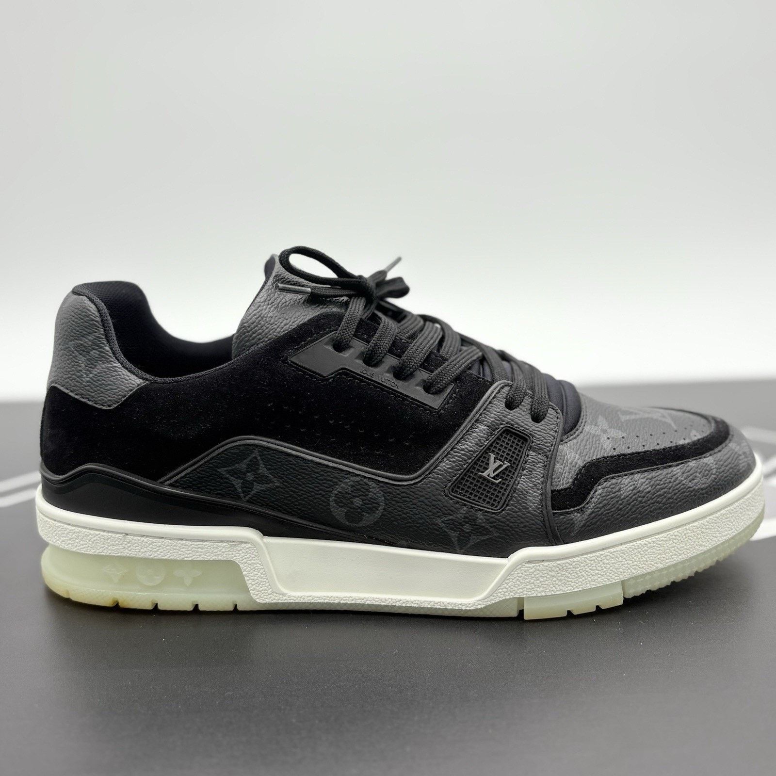 Louis Vuitton Louis Vuitton Trainer ' Black Monogram ' | GREAT CONDITION! Size US 9.5 / EU 42-43 - 2 Thumbnail