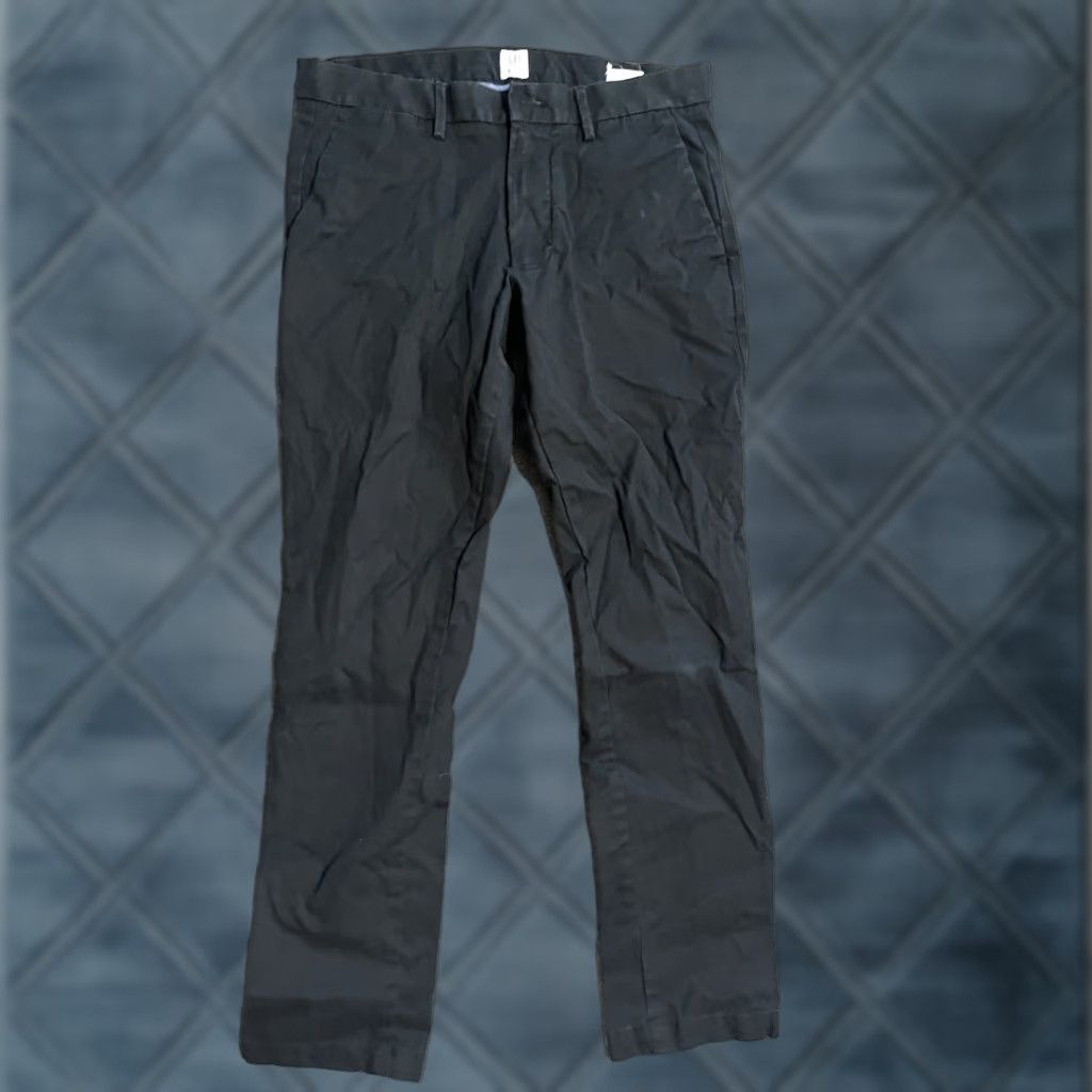 Gap VINTAGE? No — Actually, Gap Slim Chino Pants Men 30x30 Black Cotton Flat Front Casual Modern 30 Inseam 30 Slimming Size US 30 / EU 46 - 1 Thumbnail