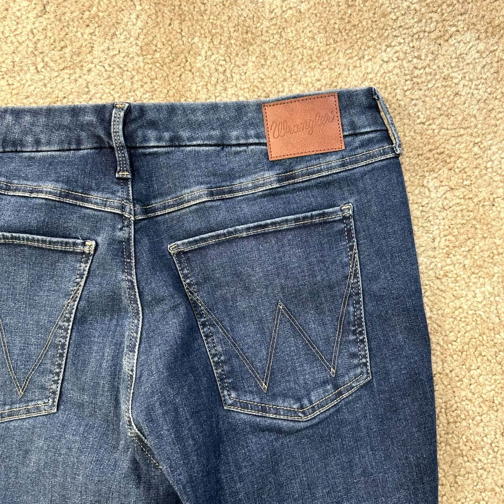 Wrangler Wrangler Bespoke Boot Cut Jeans Womens 33x30 Stretch High Rise Western Denim Size 24" / US 00 / IT 34 - 7 Thumbnail