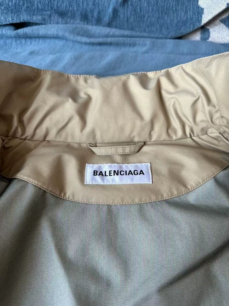 Balenciaga Balenciaga Khaki back logo assault jacket 2502-Nextarrow Size XXS / US 00 / IT 34 - 3 Thumbnail