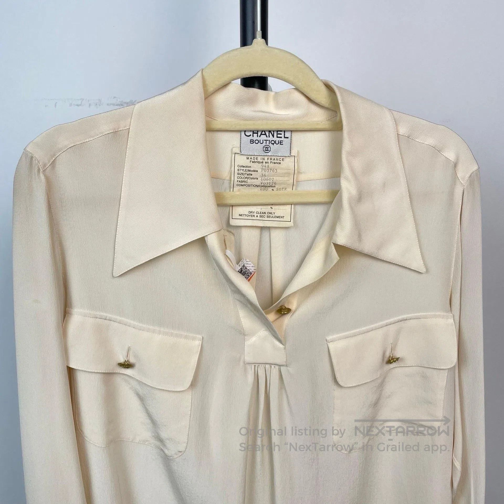Chanel Chanel Ivory Gold Button Long. Size XXS / US 00 / IT 34 - 3 Thumbnail