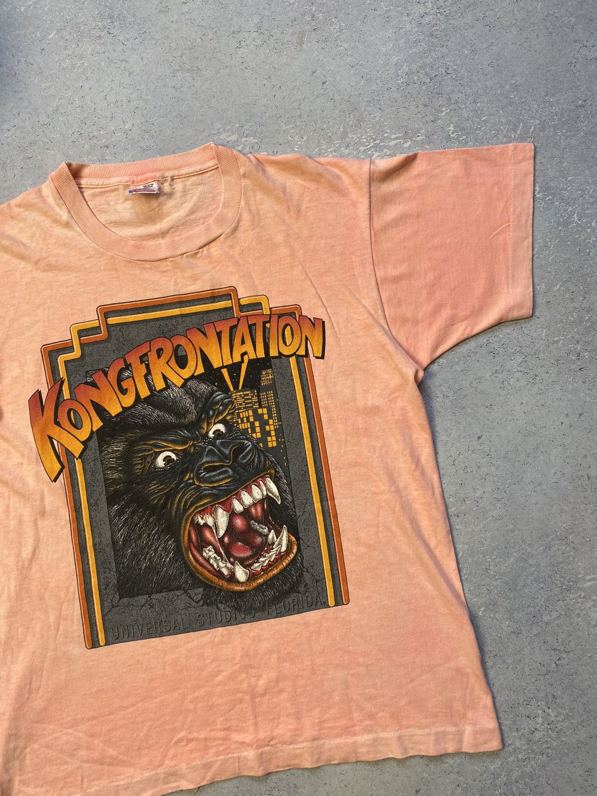 Universal Studios × Vintage Vintage Konfrontation King Kong Overprint 90s T-Shirt Size US L / EU 52-54 / 3 - 5 Thumbnail