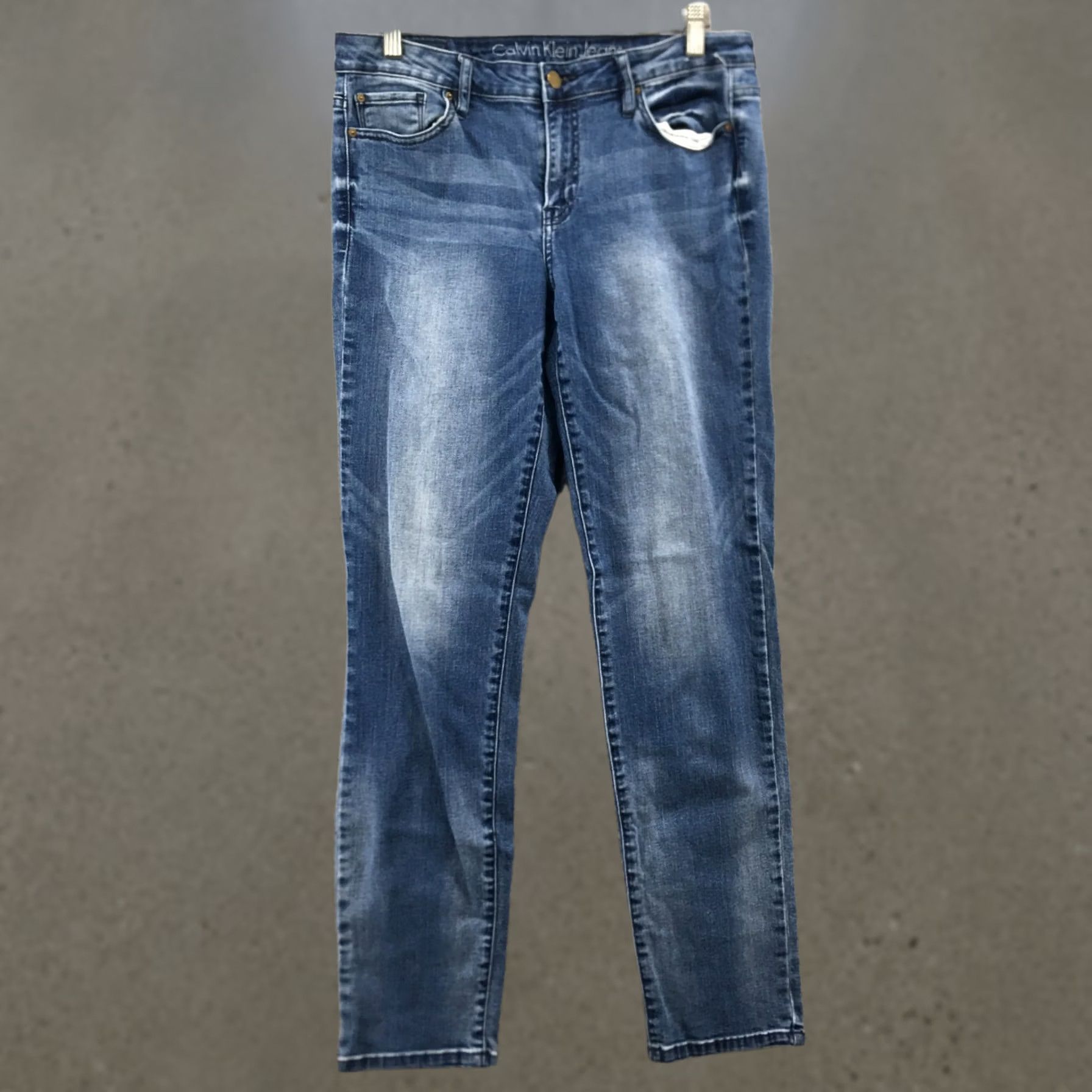 Calvin Klein Calvin Klein Ultimate Skinny Jeans Womens 31x32 Blue Denim Zip Jeans Regular Womens Size 24" / US 00 / IT 34 - 1 Thumbnail