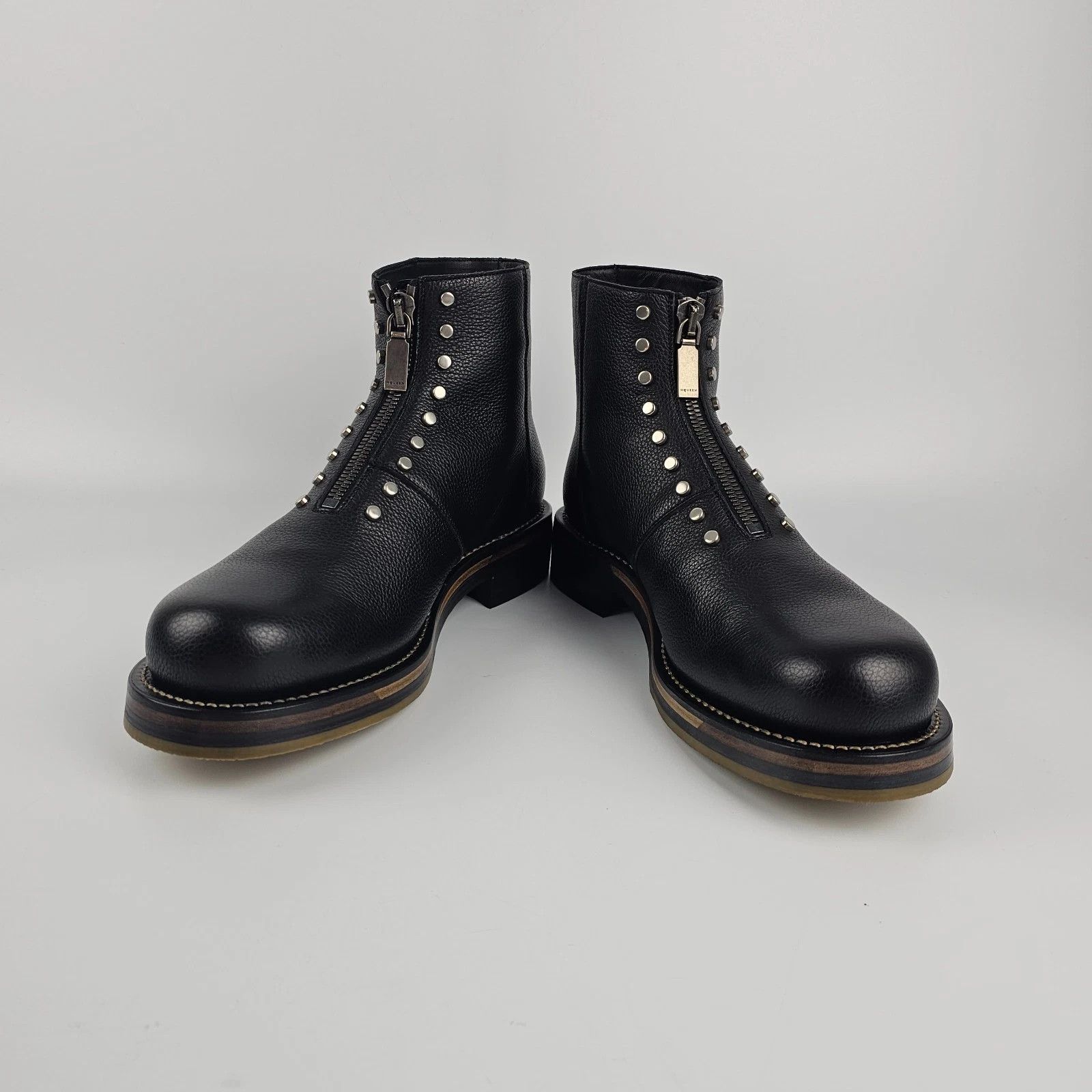 Alexander McQueen ALEXANDER MCQUEEN Black Leather Ankle Boots New/Auth Size US 6 / EU 39 - 8 Thumbnail
