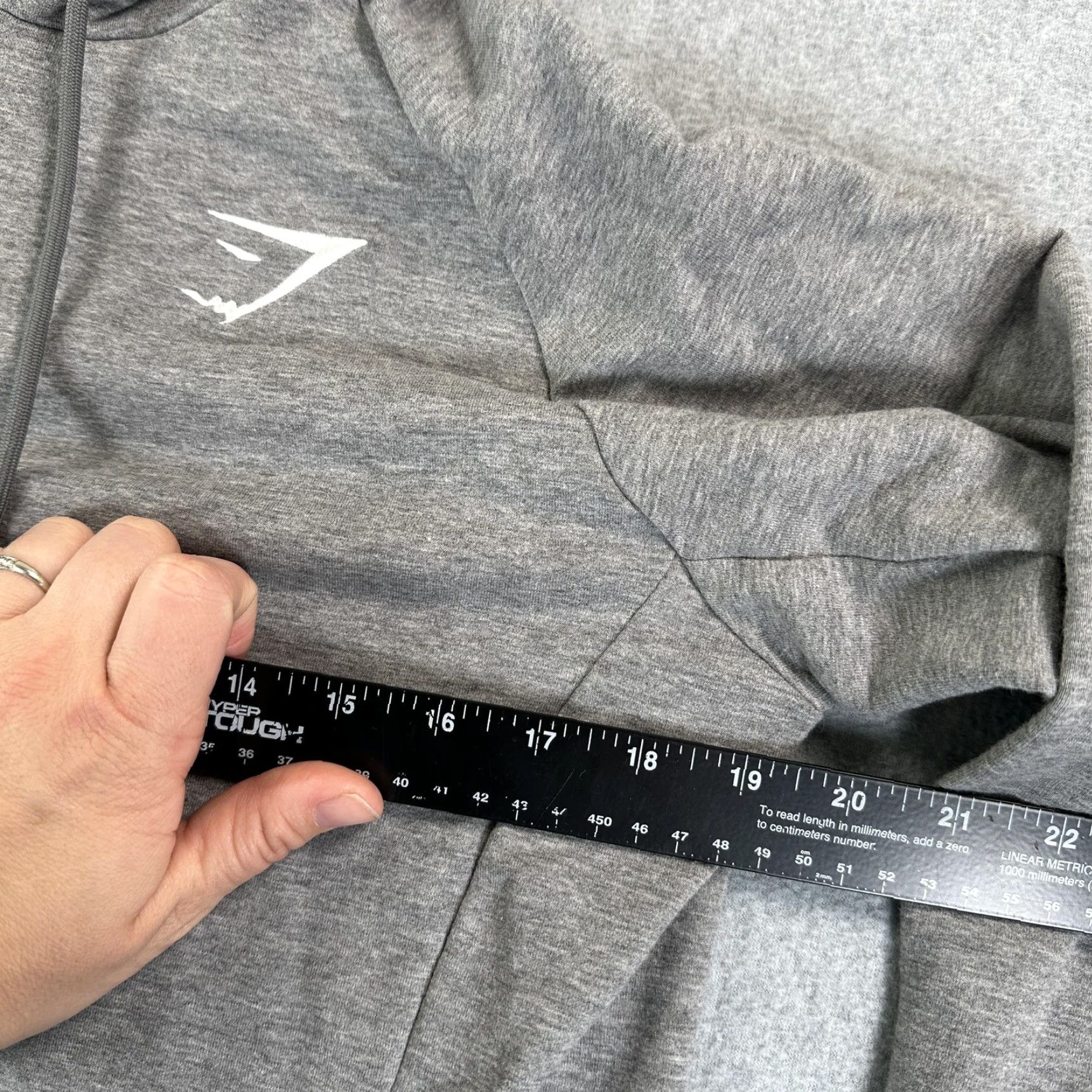 Gymshark Gymshark Hoodie Womens Small Gray Lightweight Pullover Raglan Pockets Stretch Size S / US 4 / IT 40 - 6 Thumbnail