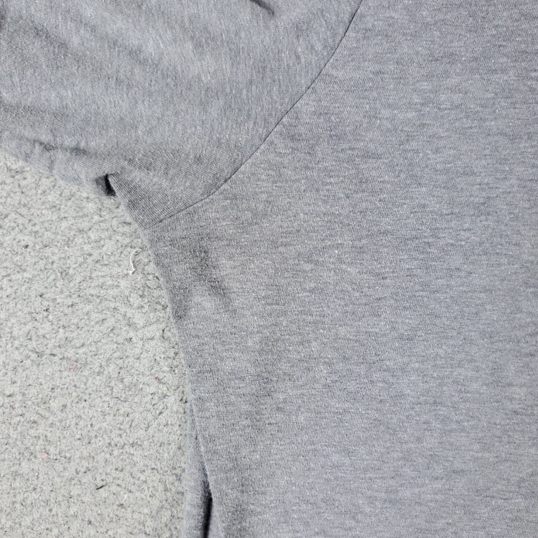 Under Armour Under Armour T Shirt Mens XL Gray Active Workout Gym Short Sleeve Regular Breathable Logo Sports Modern Shirts Mens Size US XL / EU 56 / 4 - 4 Thumbnail