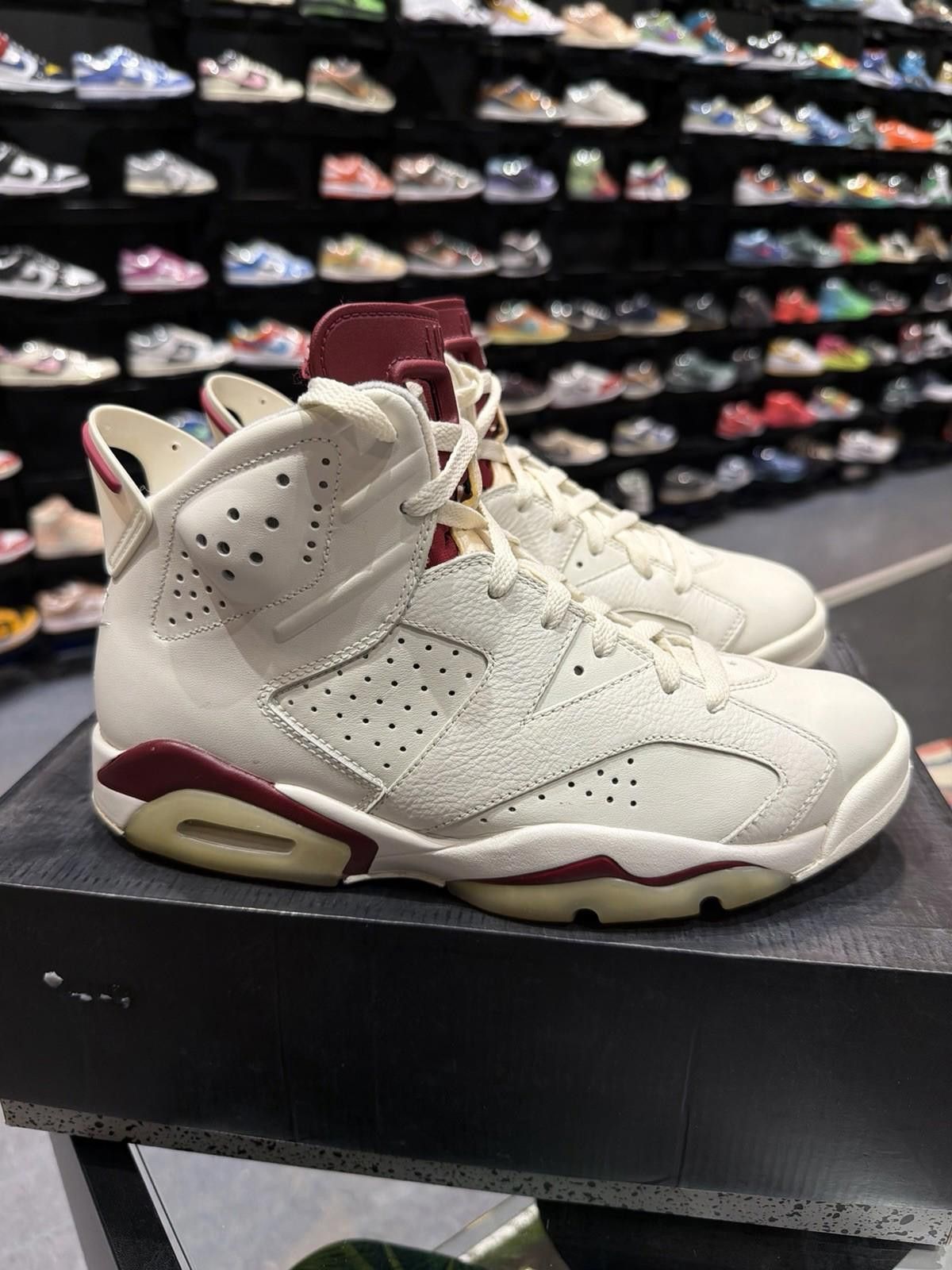 Nike Nike Air Jordan 6 Retro Maroon 384664-116 Men’s Size 8.5 Size US 8.5 / EU 41-42 - 6 Thumbnail