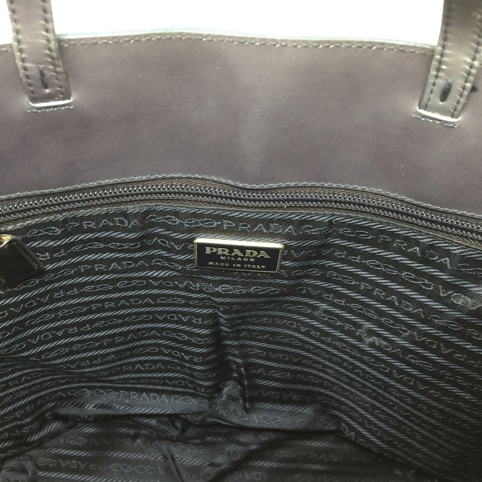 Prada Prada Enamel Logo Embossed Tote Bag Shoulder Bag Size ONE SIZE - 6 Thumbnail