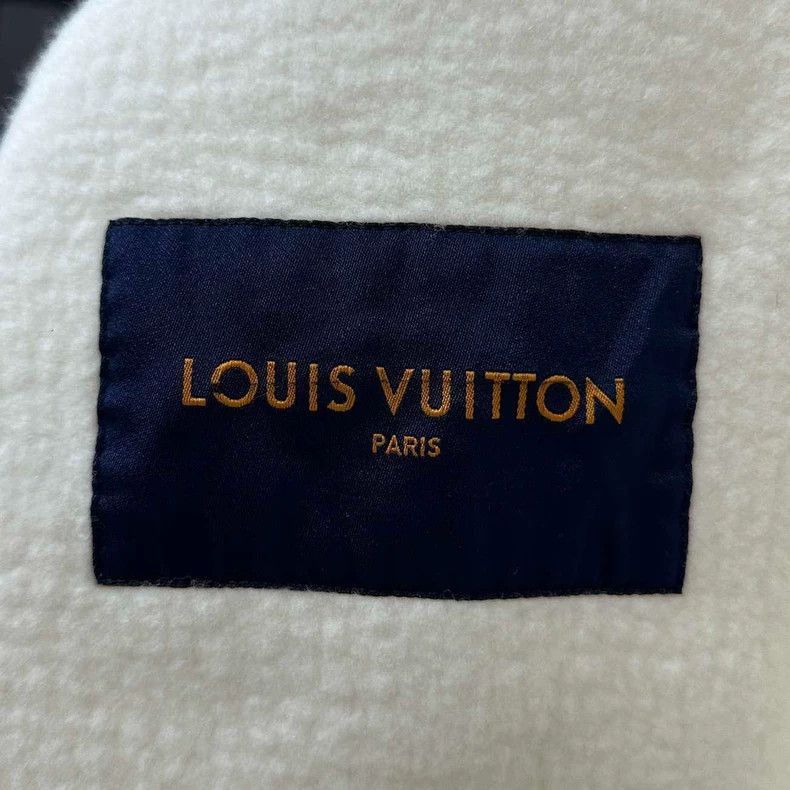 Louis Vuitton Louis Vuitton White Bathrobe Coat -2505 Size XL / US 12-14 / IT 48-50 - 5 Thumbnail