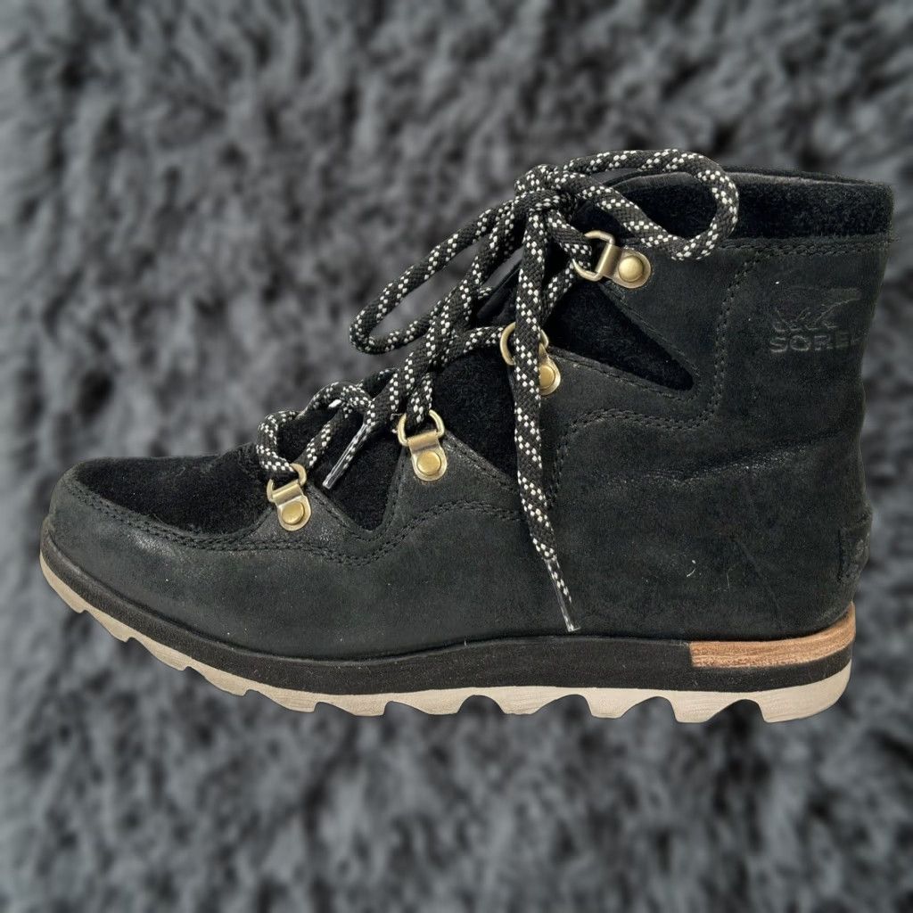 VINTAGE Womens Sorel Sneakchic Alpine Ankle Boots 6 Black Leather Lace Up Bootie