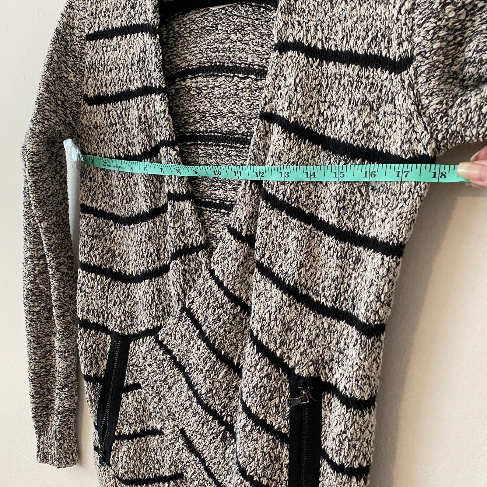 Lou & Grey Lou & Grey Chunky Black Gray Off White Stripe Cardigan XS Size XS / US 0-2 / IT 36-38 - 7 Thumbnail