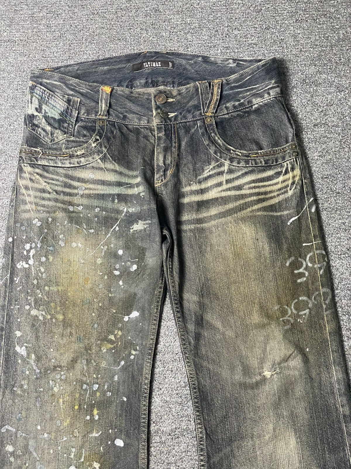 Japanese Brand ULTIMAX PAINT SPLASHED FLARED JEANS (103) Size US 34 / EU 50 - 4 Thumbnail
