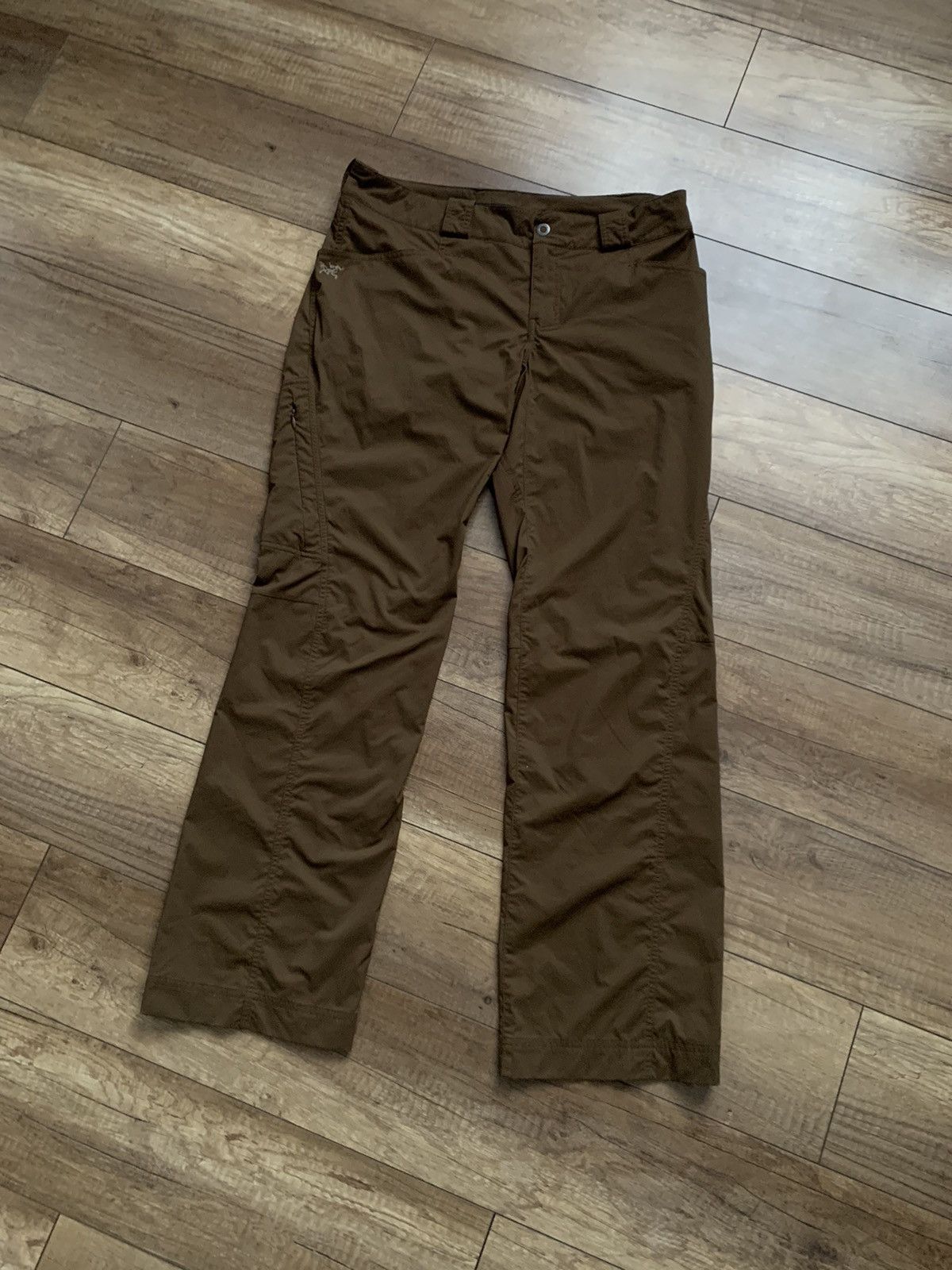 Arc'teryx Arcteryx Brown Nylon Pants Womens Vintage Size 32" / US 10 / IT 46 - 2 Thumbnail
